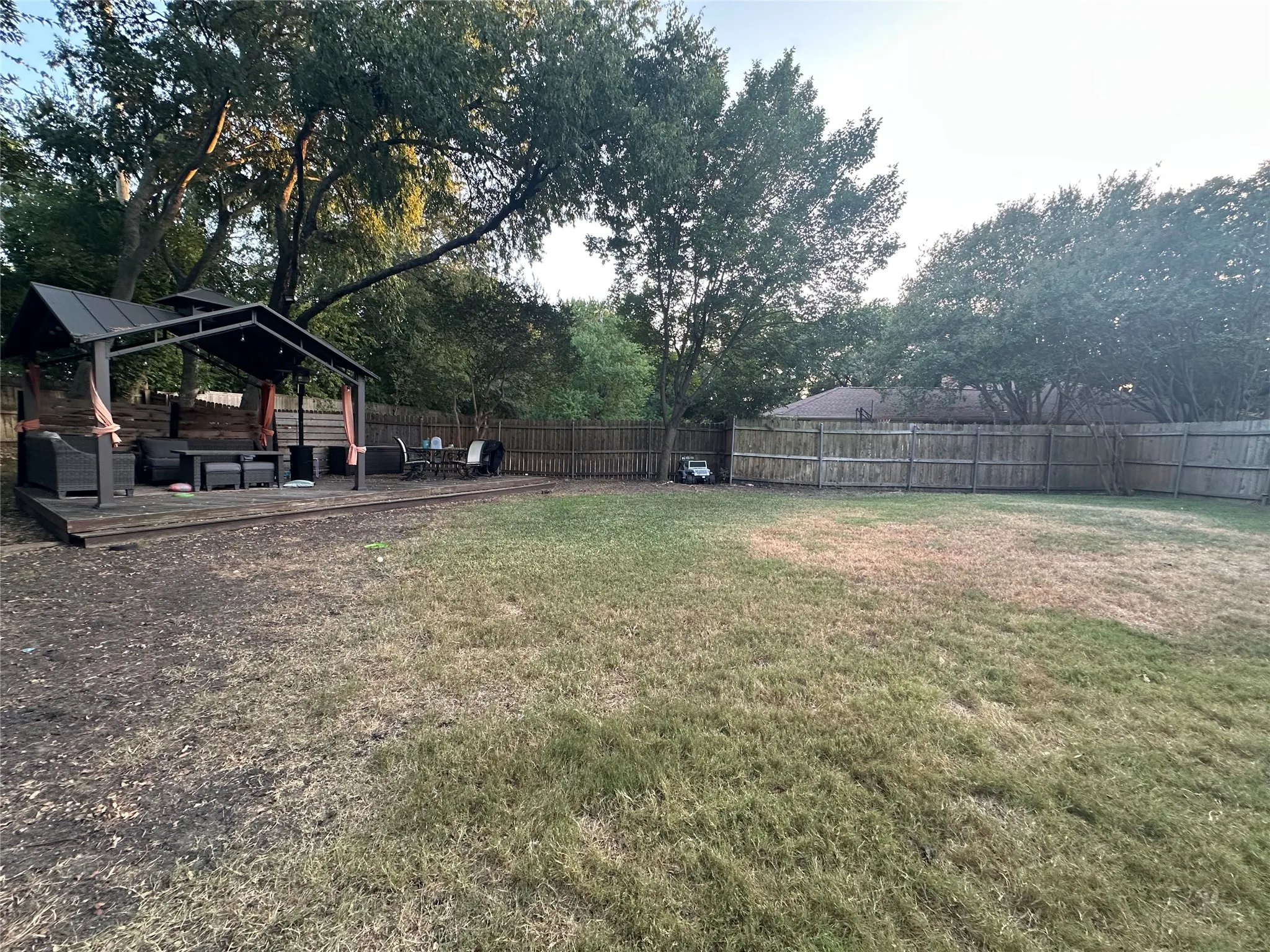 Single Family Residence For Sale in Dallas County , 1714 Cornwall Lane, Sachse, Texas 75048, 5 Bedroom, 3 Bathroom, Garage spaces, 2,447 Sqft, built in 1979, mls#21392644, Real Estate Agent in Sachse, Homes For Sale in Dallas county, Homes For Sale in Sachse, Realtor in Sachse Texas, Real Estate Brokerage Independent Realty Texas, Luminita Cordes Realtor