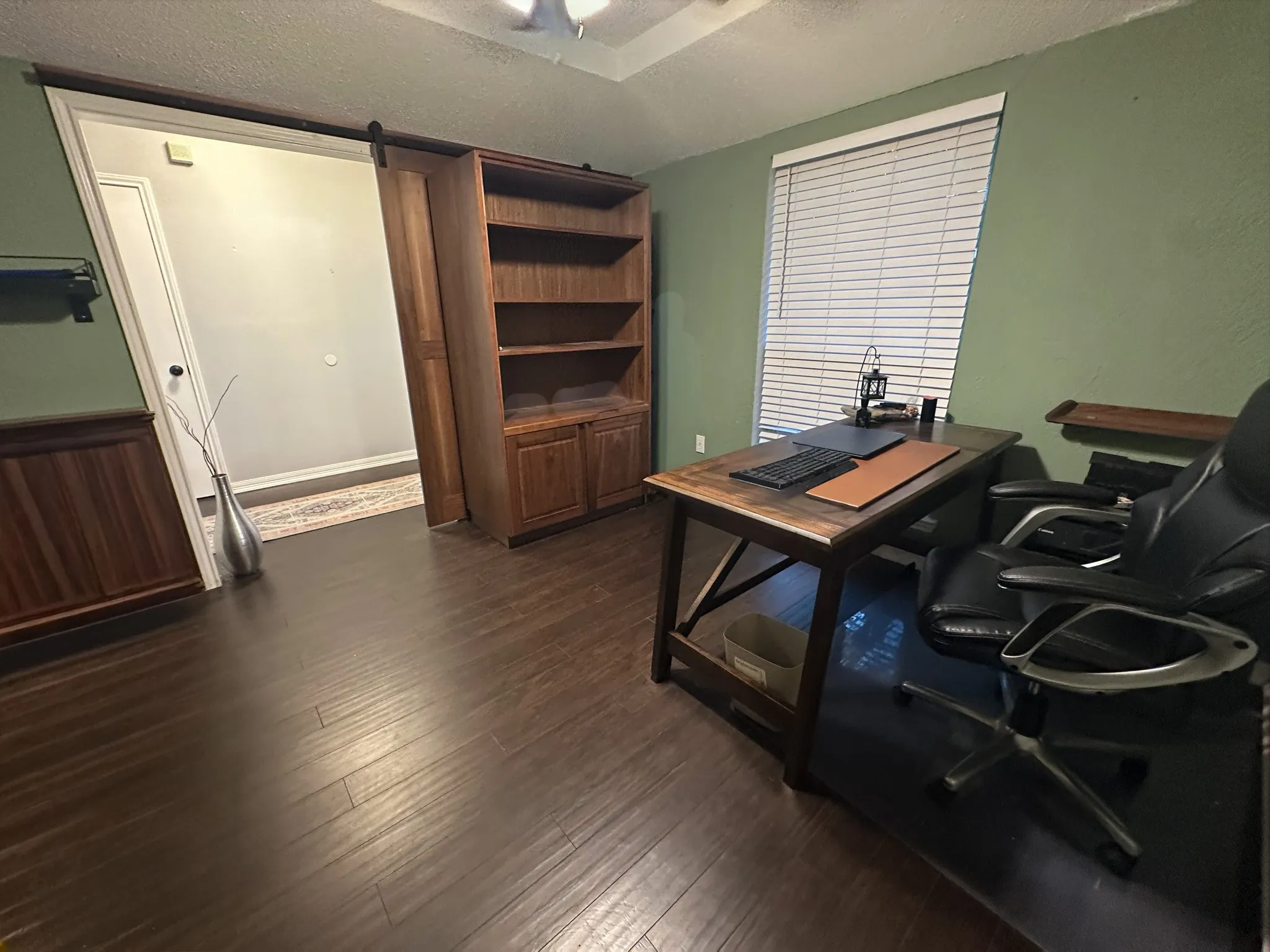 Single Family Residence For Sale in Dallas County , 1714 Cornwall Lane, Sachse, Texas 75048, 5 Bedroom, 3 Bathroom, Garage spaces, 2,447 Sqft, built in 1979, mls#21392644, Real Estate Agent in Sachse, Homes For Sale in Dallas county, Homes For Sale in Sachse, Realtor in Sachse Texas, Real Estate Brokerage Independent Realty Texas, Luminita Cordes Realtor