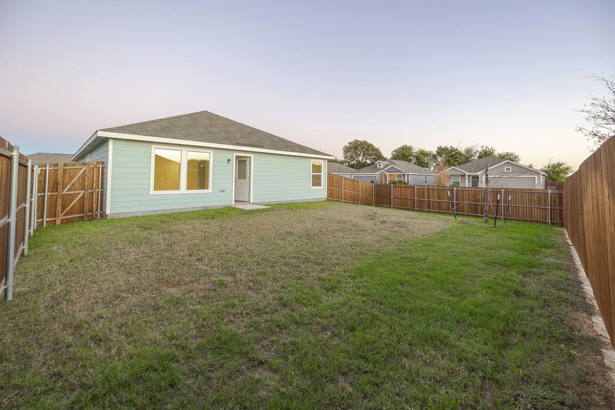 Single Family Residence For Rent in Collin County , 7701 Thornton Drive, Mc Kinney, Texas 75071, 3 Bedroom, 2 Bathroom, 2 Garage spaces, 1,481 Sqft, built in 2024, mls#21393261, Real Estate Agent in Mc Kinney, Homes For Rent in Collin county, Homes For Rent in Mc Kinney, Realtor in Mc Kinney Texas, Real Estate Brokerage Independent Realty Texas, Luminita Cordes Realtor