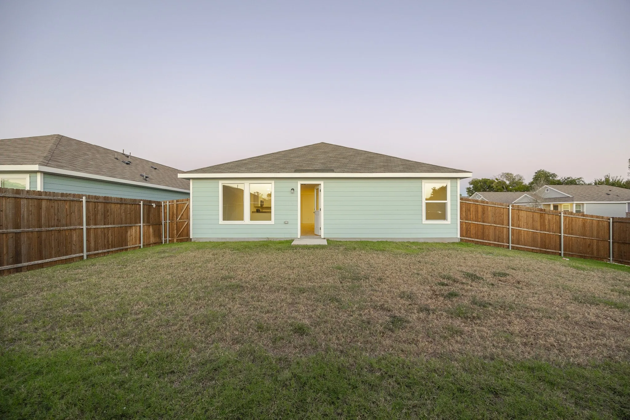 Single Family Residence For Rent in Collin County , 7701 Thornton Drive, Mc Kinney, Texas 75071, 3 Bedroom, 2 Bathroom, 2 Garage spaces, 1,481 Sqft, built in 2024, mls#21393261, Real Estate Agent in Mc Kinney, Homes For Rent in Collin county, Homes For Rent in Mc Kinney, Realtor in Mc Kinney Texas, Real Estate Brokerage Independent Realty Texas, Luminita Cordes Realtor