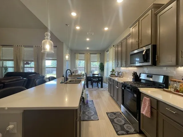 Single Family Residence For Rent in Tarrant County , 2924 Spirit Woods Lane, Arlington, Texas 76001, 6 Bedroom, 4 Bathroom, 3 Garage spaces, 3,239 Sqft, built in 2022, mls#21393254, Real Estate Agent in Arlington, Homes For Rent in Tarrant county, Homes For Rent in Arlington, Realtor in Arlington Texas, Real Estate Brokerage Independent Realty Texas, Luminita Cordes Realtor