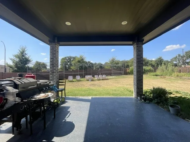 Single Family Residence For Rent in Tarrant County , 2924 Spirit Woods Lane, Arlington, Texas 76001, 6 Bedroom, 4 Bathroom, 3 Garage spaces, 3,239 Sqft, built in 2022, mls#21393254, Real Estate Agent in Arlington, Homes For Rent in Tarrant county, Homes For Rent in Arlington, Realtor in Arlington Texas, Real Estate Brokerage Independent Realty Texas, Luminita Cordes Realtor