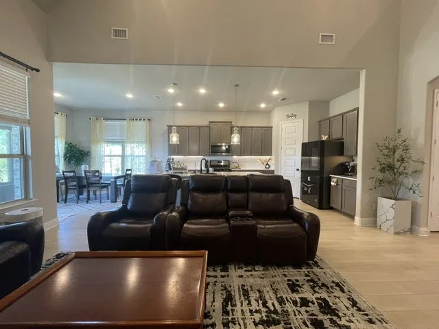 Single Family Residence For Rent in Tarrant County , 2924 Spirit Woods Lane, Arlington, Texas 76001, 6 Bedroom, 4 Bathroom, 3 Garage spaces, 3,239 Sqft, built in 2022, mls#21393254, Real Estate Agent in Arlington, Homes For Rent in Tarrant county, Homes For Rent in Arlington, Realtor in Arlington Texas, Real Estate Brokerage Independent Realty Texas, Luminita Cordes Realtor