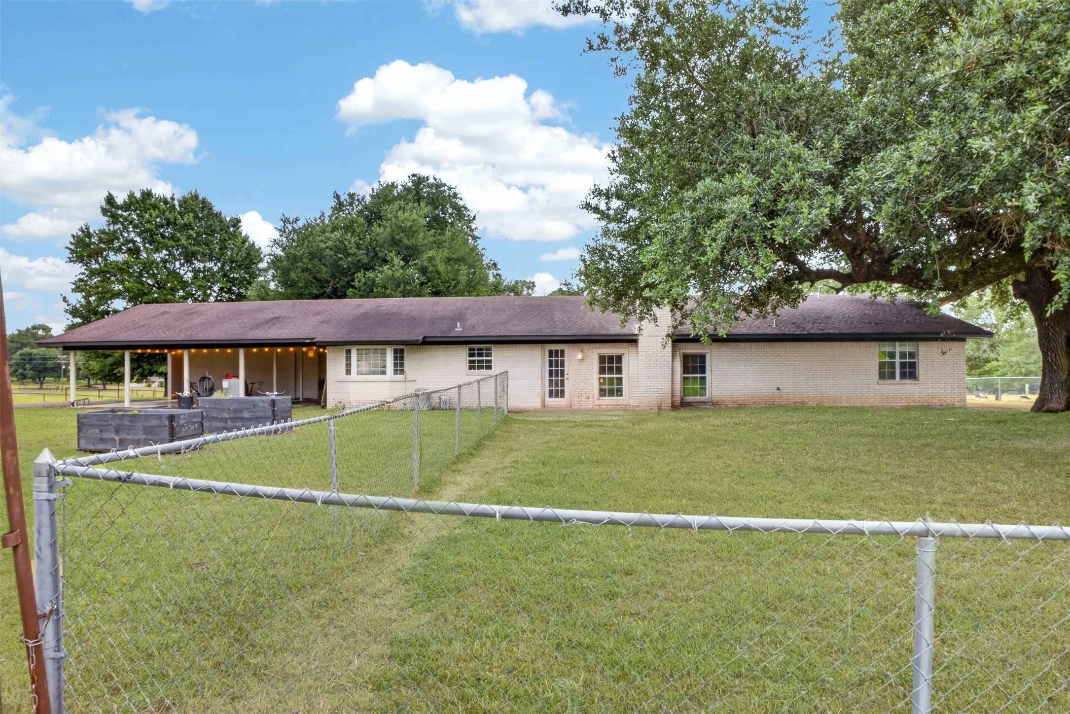 Single Family Residence For Sale in Upshur County , 3690 FM 49, Gilmer, Texas 75644, 4 Bedroom, 3 Bathroom, Garage spaces, 2,340 Sqft, built in 0, mls#21386268, Real Estate Agent in Gilmer, Homes For Sale in Upshur county, Homes For Sale in Gilmer, Realtor in Gilmer Texas, Real Estate Brokerage Independent Realty Texas, Luminita Cordes Realtor