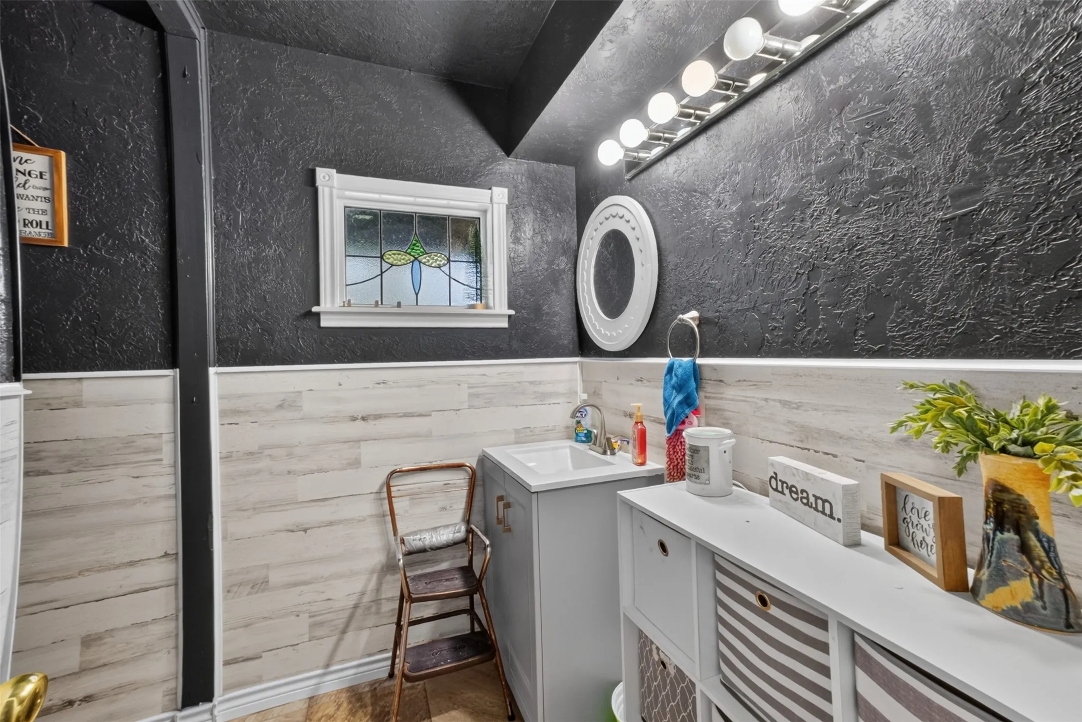 Single Family Residence For Sale in Upshur County , 3690 FM 49, Gilmer, Texas 75644, 4 Bedroom, 3 Bathroom, Garage spaces, 2,340 Sqft, built in 0, mls#21386268, Real Estate Agent in Gilmer, Homes For Sale in Upshur county, Homes For Sale in Gilmer, Realtor in Gilmer Texas, Real Estate Brokerage Independent Realty Texas, Luminita Cordes Realtor
