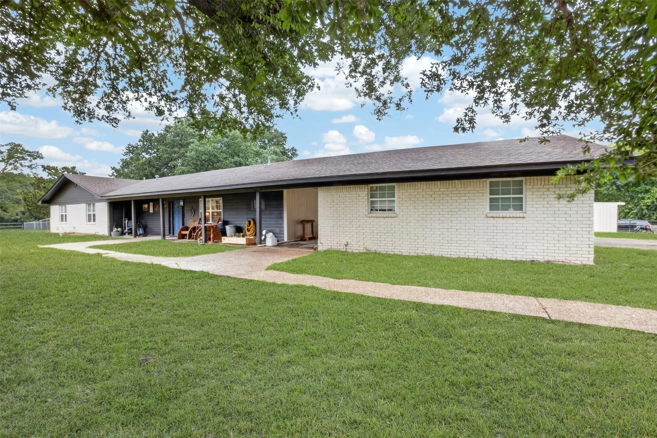 Single Family Residence For Sale in Upshur County , 3690 FM 49, Gilmer, Texas 75644, 4 Bedroom, 3 Bathroom, Garage spaces, 2,340 Sqft, built in 0, mls#21386268, Real Estate Agent in Gilmer, Homes For Sale in Upshur county, Homes For Sale in Gilmer, Realtor in Gilmer Texas, Real Estate Brokerage Independent Realty Texas, Luminita Cordes Realtor