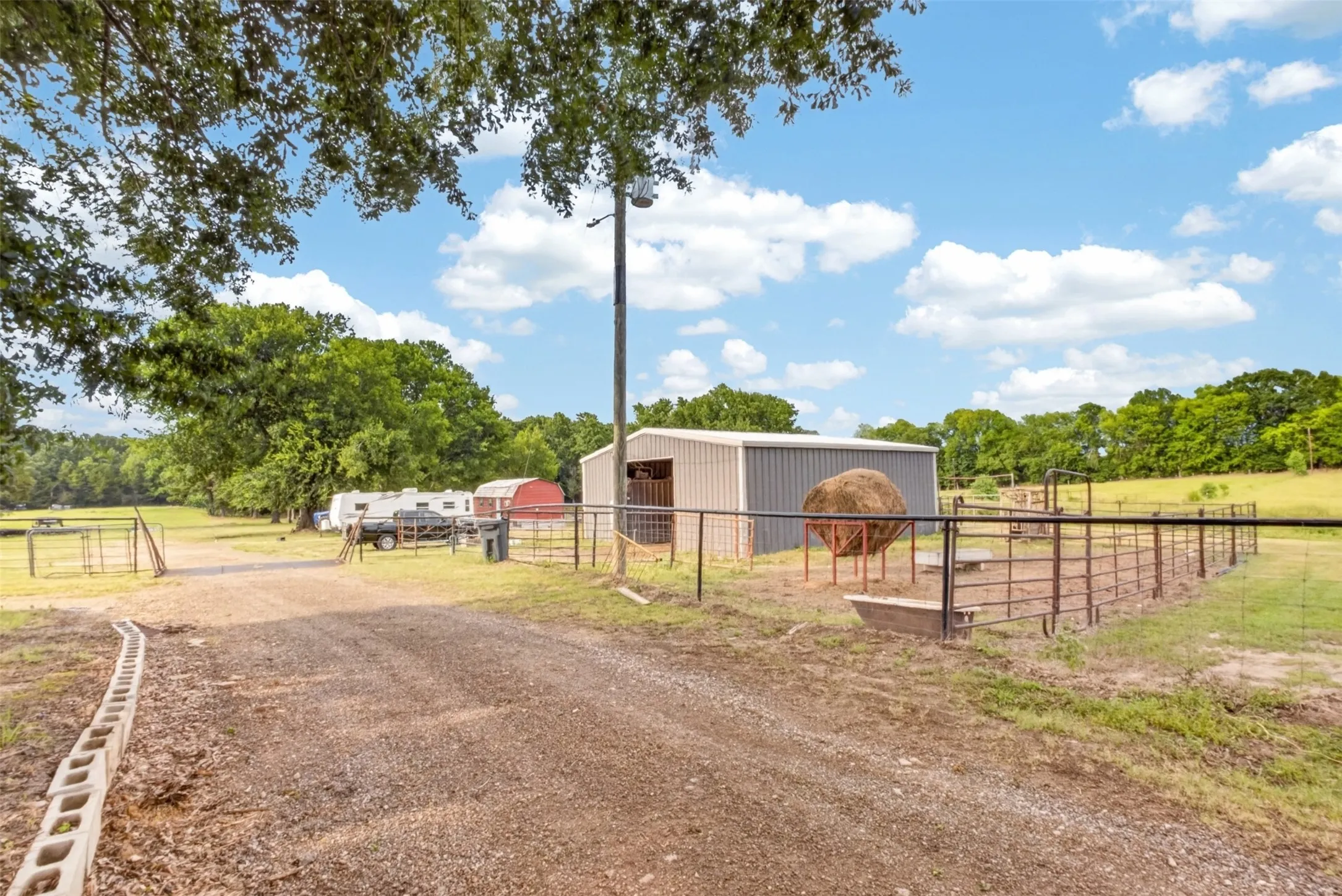 Single Family Residence For Sale in Upshur County , 3690 FM 49, Gilmer, Texas 75644, 4 Bedroom, 3 Bathroom, Garage spaces, 2,340 Sqft, built in 0, mls#21386268, Real Estate Agent in Gilmer, Homes For Sale in Upshur county, Homes For Sale in Gilmer, Realtor in Gilmer Texas, Real Estate Brokerage Independent Realty Texas, Luminita Cordes Realtor