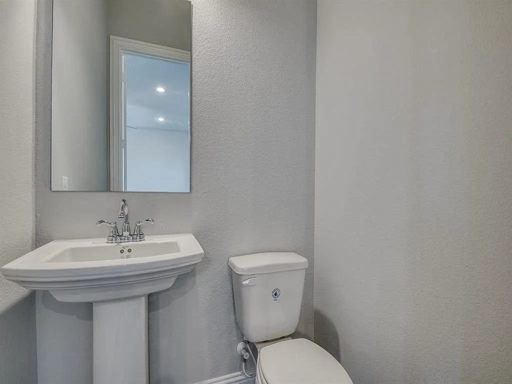 Townhouse For Rent in Denton County , 2429 Merriweather Lane, Flower Mound, Texas 75028, 3 Bedroom, 4 Bathroom, 2 Garage spaces, 2,485 Sqft, built in 2021, mls#21392989, Real Estate Agent in Flower Mound, Homes For Rent in Denton county, Homes For Rent in Flower Mound, Realtor in Flower Mound Texas, Real Estate Brokerage Independent Realty Texas, Luminita Cordes Realtor