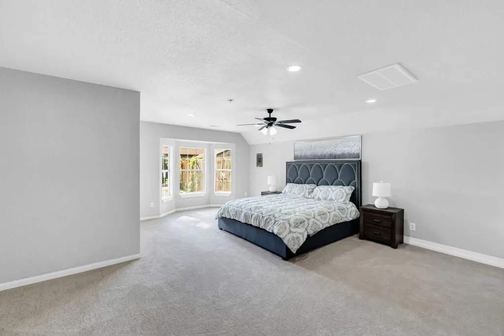 Single Family Residence For Sale in Dallas County , 2416 Glacier Street, Irving, Texas 75062, 4 Bedroom, 3 Bathroom, Garage spaces, 2,013 Sqft, built in 1965, mls#21393143, Real Estate Agent in Irving, Homes For Sale in Dallas county, Homes For Sale in Irving, Realtor in Irving Texas, Real Estate Brokerage Independent Realty Texas, Luminita Cordes Realtor