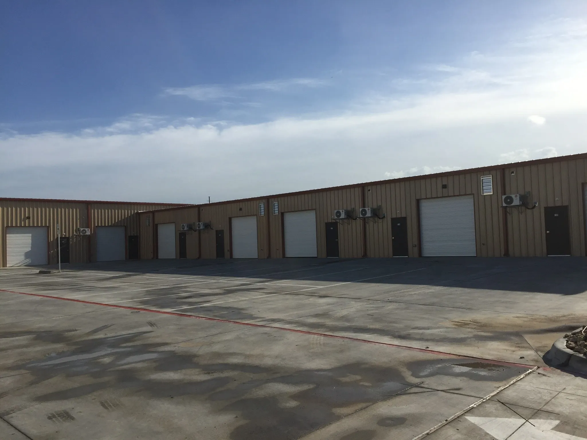 Warehouse For Rent in Dallas County , 2277 Larson Lane 170, Dallas, Texas 75229, 0, 0, Garage spaces, 0 Sqft, built in 2016, mls#21393363, Real Estate Agent in Dallas, Homes For Rent in Dallas county, Homes For Rent in Dallas, Realtor in Dallas Texas, Real Estate Brokerage Independent Realty Texas, Luminita Cordes Realtor
