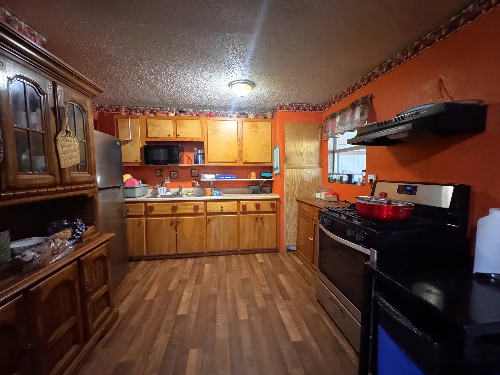 Single Family Residence For Sale in Titus County , 7205 N Hwy 271, Mt Pleasant, Texas 75455, 3 Bedroom, 1 Bathroom, Garage spaces, 1,560 Sqft, built in 1960, mls#21392876, Real Estate Agent in Mt Pleasant, Homes For Sale in Titus county, Homes For Sale in Mt Pleasant, Realtor in Mt Pleasant Texas, Real Estate Brokerage Independent Realty Texas, Luminita Cordes Realtor