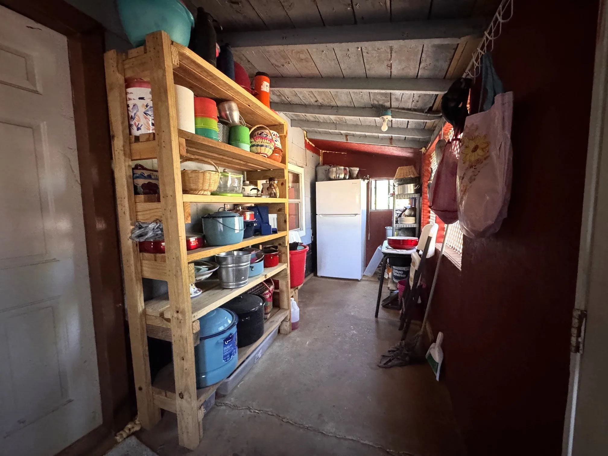 Single Family Residence For Sale in Titus County , 7205 N Hwy 271, Mt Pleasant, Texas 75455, 3 Bedroom, 1 Bathroom, Garage spaces, 1,560 Sqft, built in 1960, mls#21392876, Real Estate Agent in Mt Pleasant, Homes For Sale in Titus county, Homes For Sale in Mt Pleasant, Realtor in Mt Pleasant Texas, Real Estate Brokerage Independent Realty Texas, Luminita Cordes Realtor