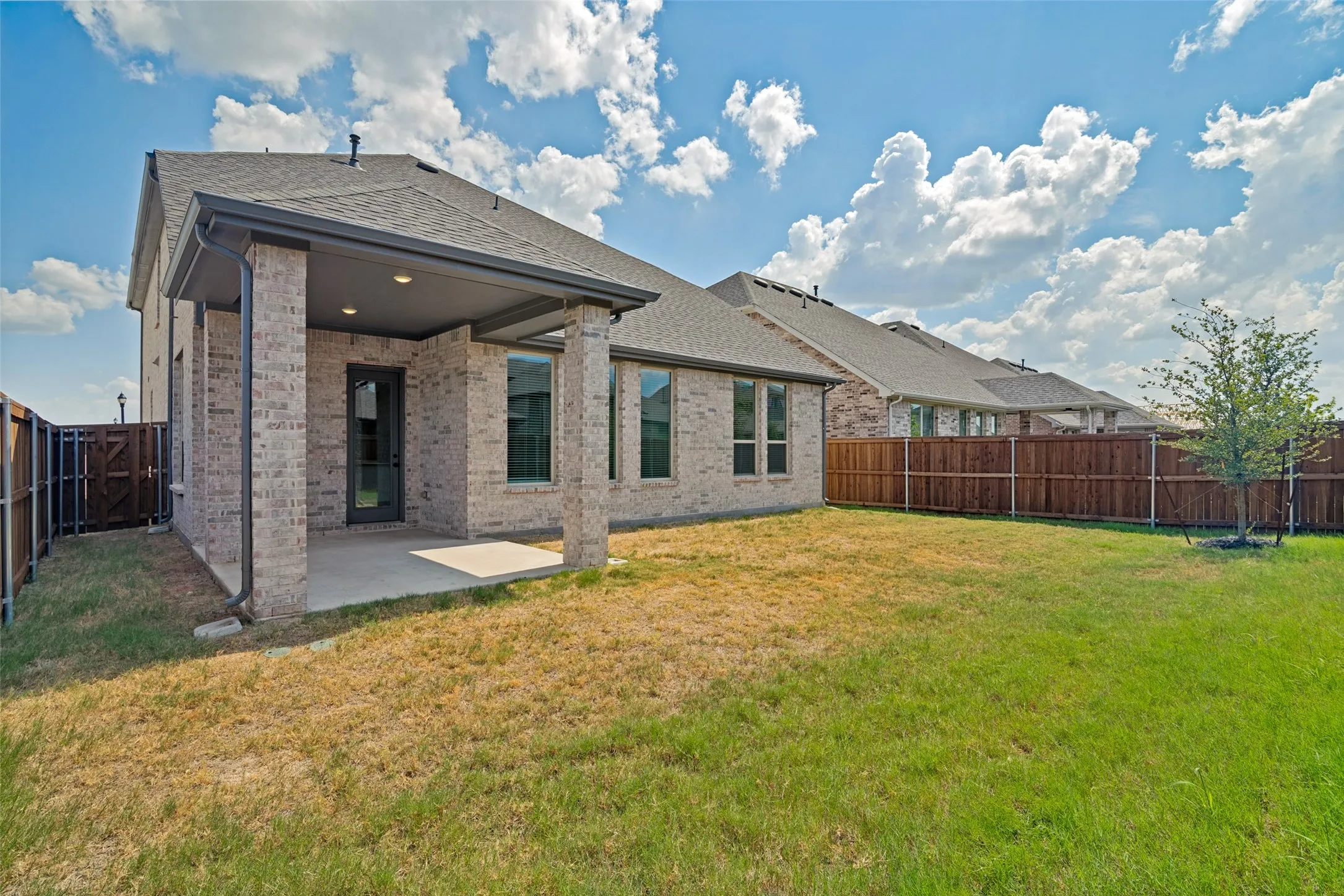 Single Family Residence For Sale in Rockwall County , 2223 Liberty Crossing Avenue, Royse City, Texas 75189, 4 Bedroom, 3 Bathroom, 2 Garage spaces, 3,147 Sqft, built in 2024, mls#21393319, Real Estate Agent in Royse City, Homes For Sale in Rockwall county, Homes For Sale in Royse City, Realtor in Royse City Texas, Real Estate Brokerage Independent Realty Texas, Luminita Cordes Realtor