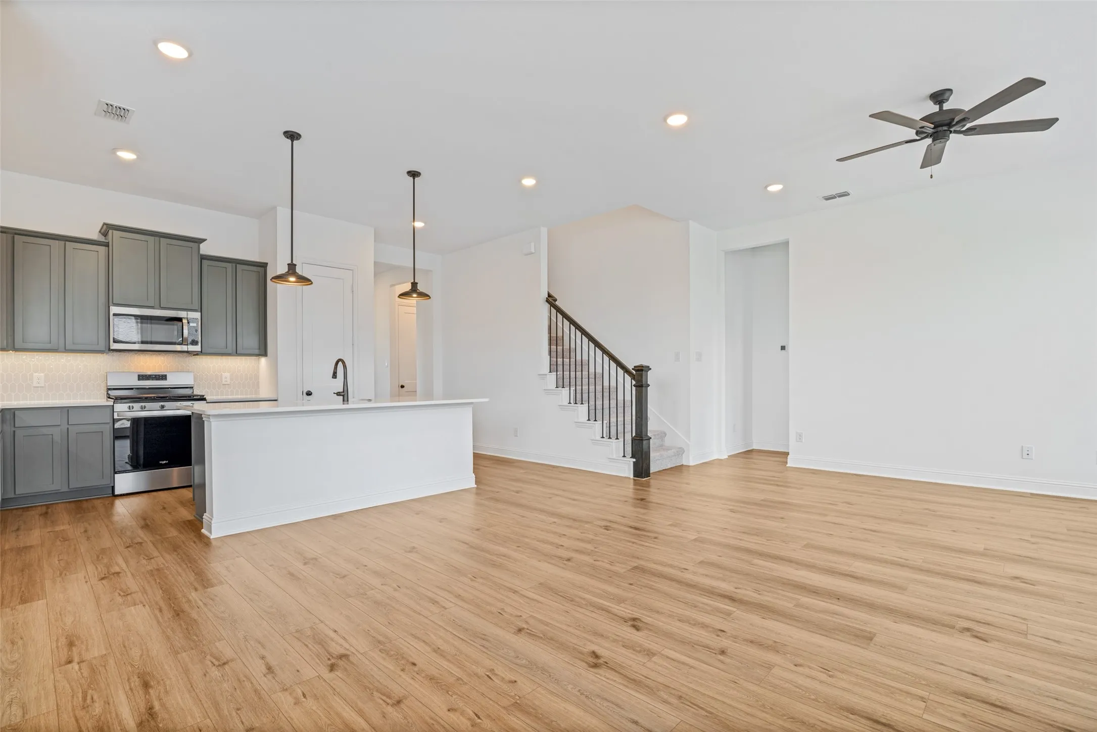Single Family Residence For Sale in Rockwall County , 2223 Liberty Crossing Avenue, Royse City, Texas 75189, 4 Bedroom, 3 Bathroom, 2 Garage spaces, 3,147 Sqft, built in 2024, mls#21393319, Real Estate Agent in Royse City, Homes For Sale in Rockwall county, Homes For Sale in Royse City, Realtor in Royse City Texas, Real Estate Brokerage Independent Realty Texas, Luminita Cordes Realtor