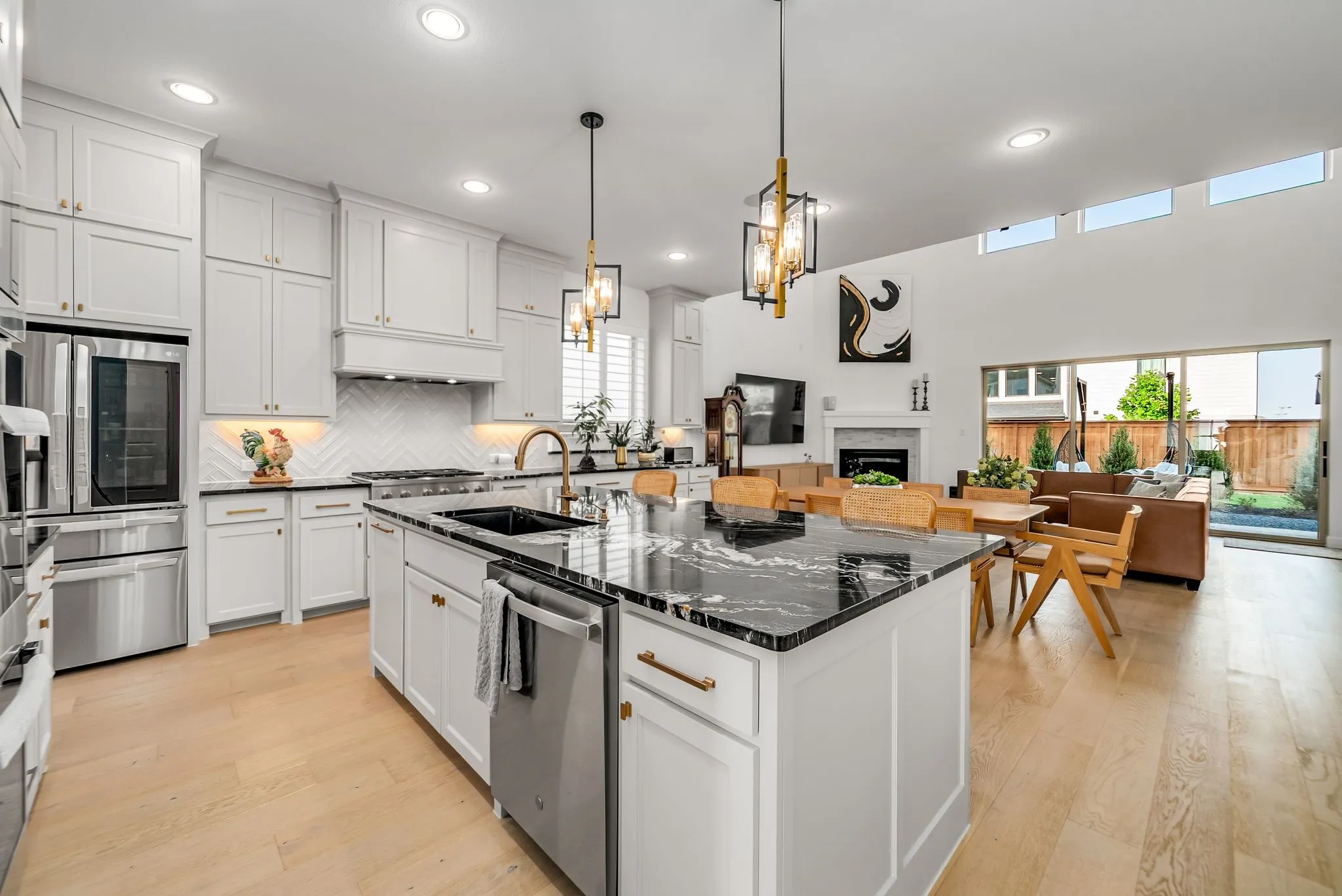 Single Family Residence For Rent in Denton County , 13826 Malinda Drive, Frisco, Texas 75033, 5 Bedroom, 6 Bathroom, 3 Garage spaces, 3,795 Sqft, built in 2024, mls#21393362, Real Estate Agent in Frisco, Homes For Rent in Denton county, Homes For Rent in Frisco, Realtor in Frisco Texas, Real Estate Brokerage Independent Realty Texas, Luminita Cordes Realtor