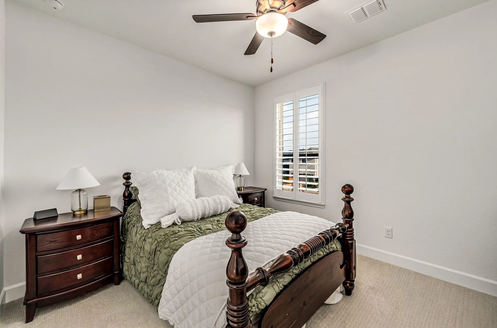 Single Family Residence For Rent in Denton County , 13826 Malinda Drive, Frisco, Texas 75033, 5 Bedroom, 6 Bathroom, 3 Garage spaces, 3,795 Sqft, built in 2024, mls#21393362, Real Estate Agent in Frisco, Homes For Rent in Denton county, Homes For Rent in Frisco, Realtor in Frisco Texas, Real Estate Brokerage Independent Realty Texas, Luminita Cordes Realtor