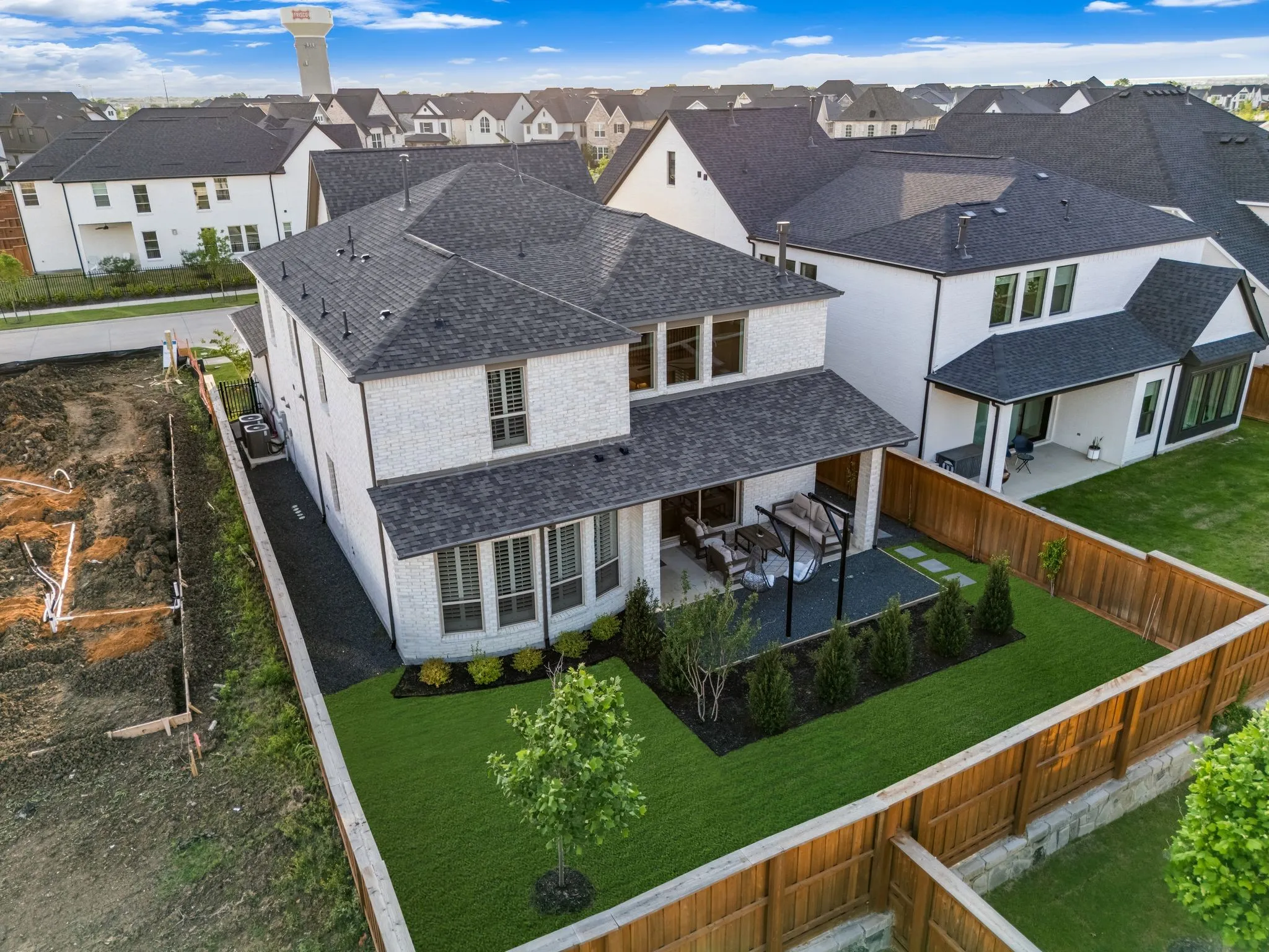 Single Family Residence For Rent in Denton County , 13826 Malinda Drive, Frisco, Texas 75033, 5 Bedroom, 6 Bathroom, 3 Garage spaces, 3,795 Sqft, built in 2024, mls#21393362, Real Estate Agent in Frisco, Homes For Rent in Denton county, Homes For Rent in Frisco, Realtor in Frisco Texas, Real Estate Brokerage Independent Realty Texas, Luminita Cordes Realtor