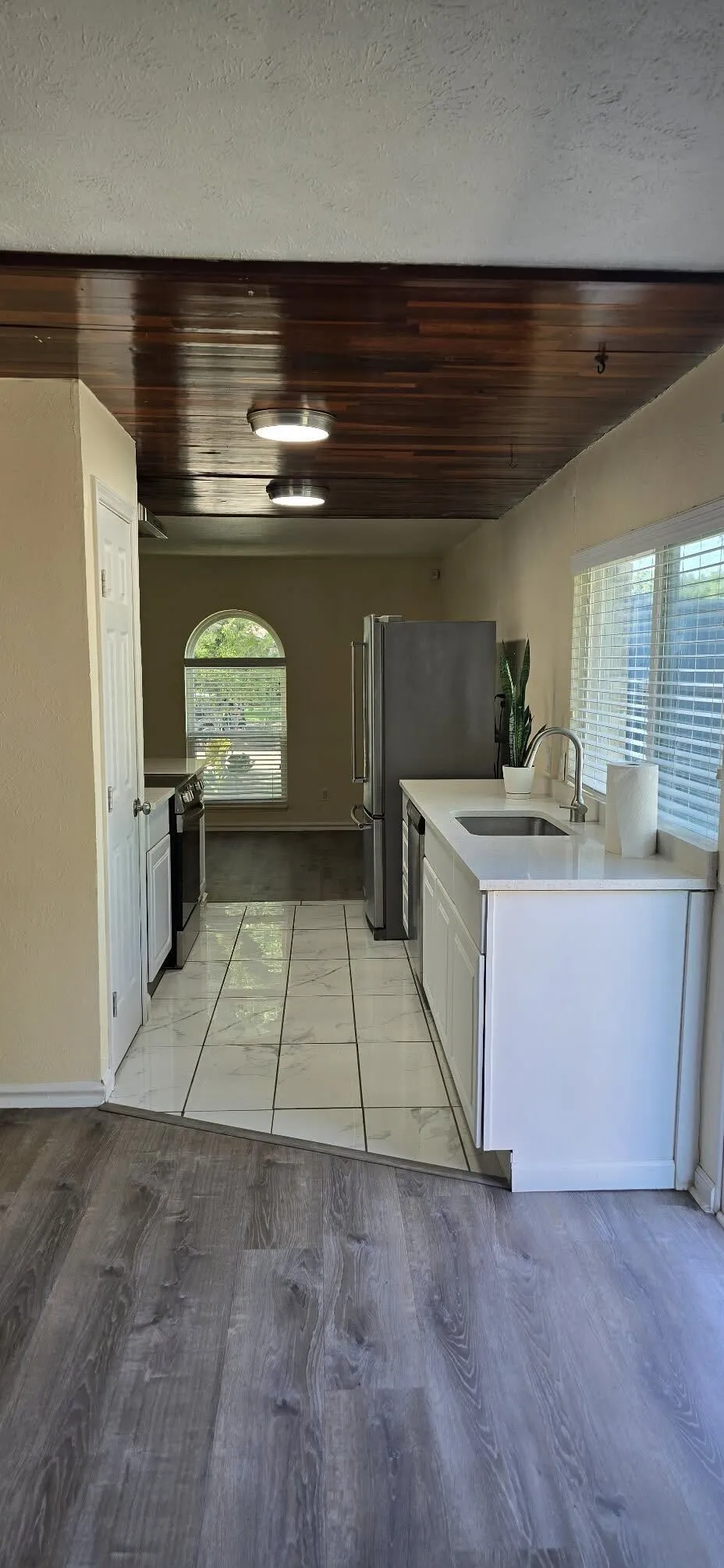 Single Family Residence For Sale in Collin County , 900 Overdowns Drive, Plano, Texas 75023, 3 Bedroom, 2 Bathroom, 2 Garage spaces, 1,744 Sqft, built in 1975, mls#21393378, Real Estate Agent in Plano, Homes For Sale in Collin county, Homes For Sale in Plano, Realtor in Plano Texas, Real Estate Brokerage Independent Realty Texas, Luminita Cordes Realtor
