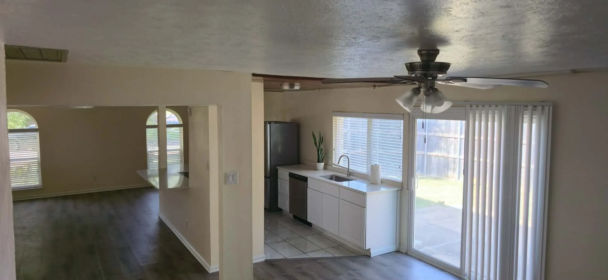 Single Family Residence For Sale in Collin County , 900 Overdowns Drive, Plano, Texas 75023, 3 Bedroom, 2 Bathroom, 2 Garage spaces, 1,744 Sqft, built in 1975, mls#21393378, Real Estate Agent in Plano, Homes For Sale in Collin county, Homes For Sale in Plano, Realtor in Plano Texas, Real Estate Brokerage Independent Realty Texas, Luminita Cordes Realtor