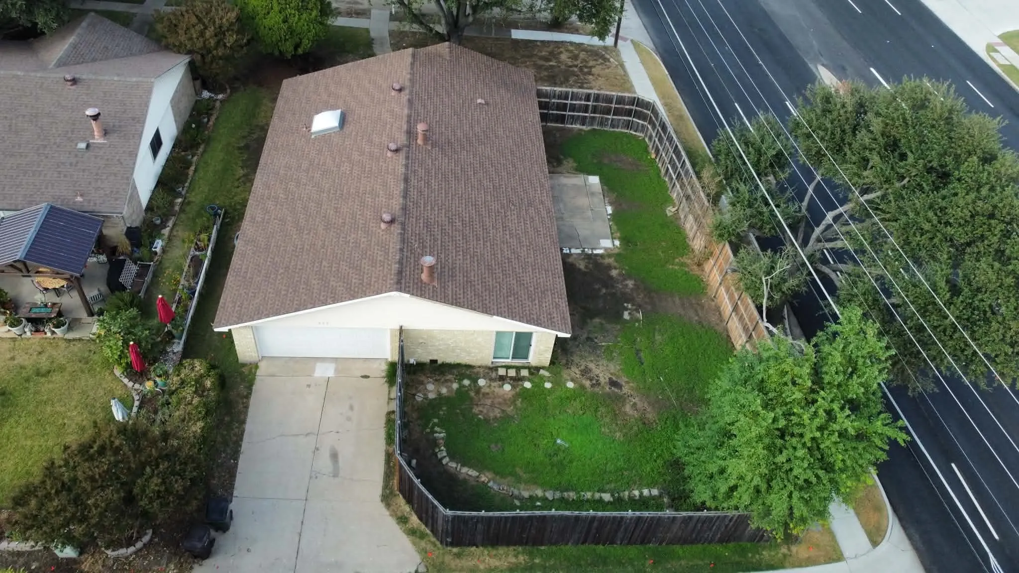 Single Family Residence For Sale in Collin County , 900 Overdowns Drive, Plano, Texas 75023, 3 Bedroom, 2 Bathroom, 2 Garage spaces, 1,744 Sqft, built in 1975, mls#21393378, Real Estate Agent in Plano, Homes For Sale in Collin county, Homes For Sale in Plano, Realtor in Plano Texas, Real Estate Brokerage Independent Realty Texas, Luminita Cordes Realtor