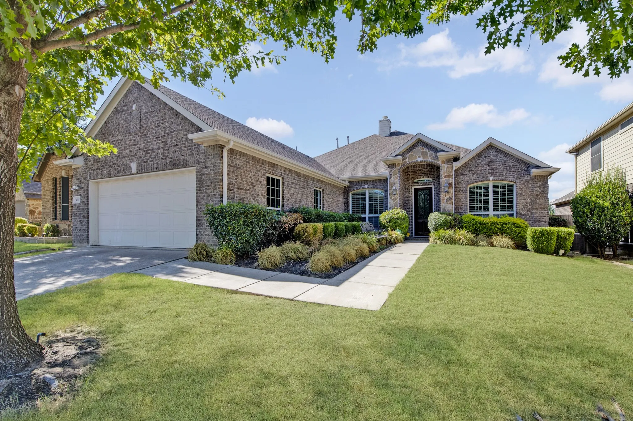 Single Family Residence For Sale in Denton County , 4112 Red Wolfe Road, Denton, Texas 76208, 4 Bedroom, 4 Bathroom, 2 Garage spaces, 2,831 Sqft, built in 2014, mls#21393215, Real Estate Agent in Denton, Homes For Sale in Denton county, Homes For Sale in Denton, Realtor in Denton Texas, Real Estate Brokerage Independent Realty Texas, Luminita Cordes Realtor