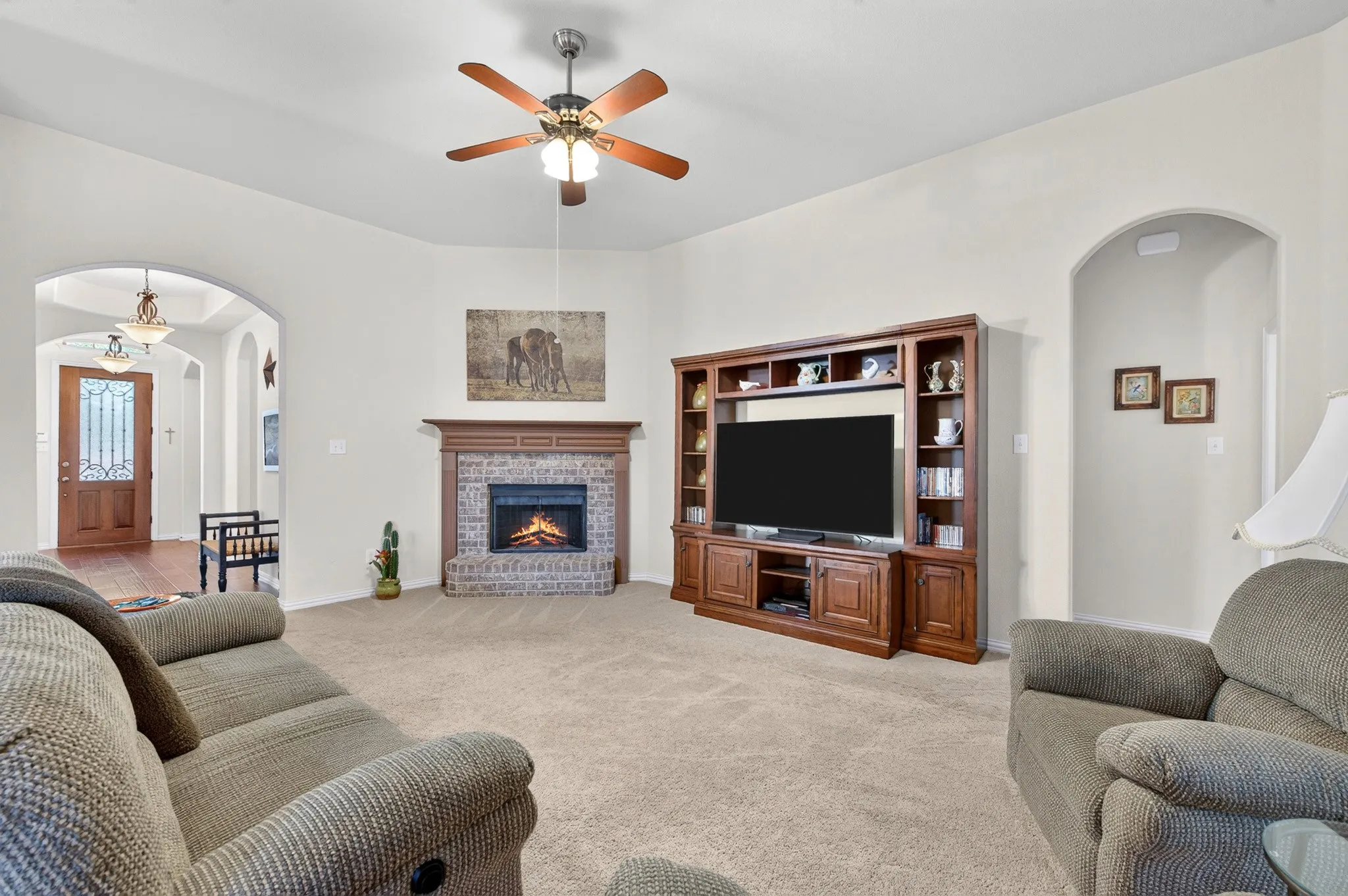 Single Family Residence For Sale in Denton County , 4112 Red Wolfe Road, Denton, Texas 76208, 4 Bedroom, 4 Bathroom, 2 Garage spaces, 2,831 Sqft, built in 2014, mls#21393215, Real Estate Agent in Denton, Homes For Sale in Denton county, Homes For Sale in Denton, Realtor in Denton Texas, Real Estate Brokerage Independent Realty Texas, Luminita Cordes Realtor