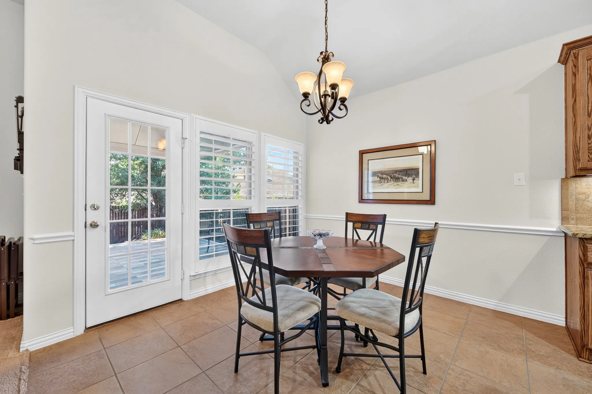 Single Family Residence For Sale in Denton County , 4112 Red Wolfe Road, Denton, Texas 76208, 4 Bedroom, 4 Bathroom, 2 Garage spaces, 2,831 Sqft, built in 2014, mls#21393215, Real Estate Agent in Denton, Homes For Sale in Denton county, Homes For Sale in Denton, Realtor in Denton Texas, Real Estate Brokerage Independent Realty Texas, Luminita Cordes Realtor