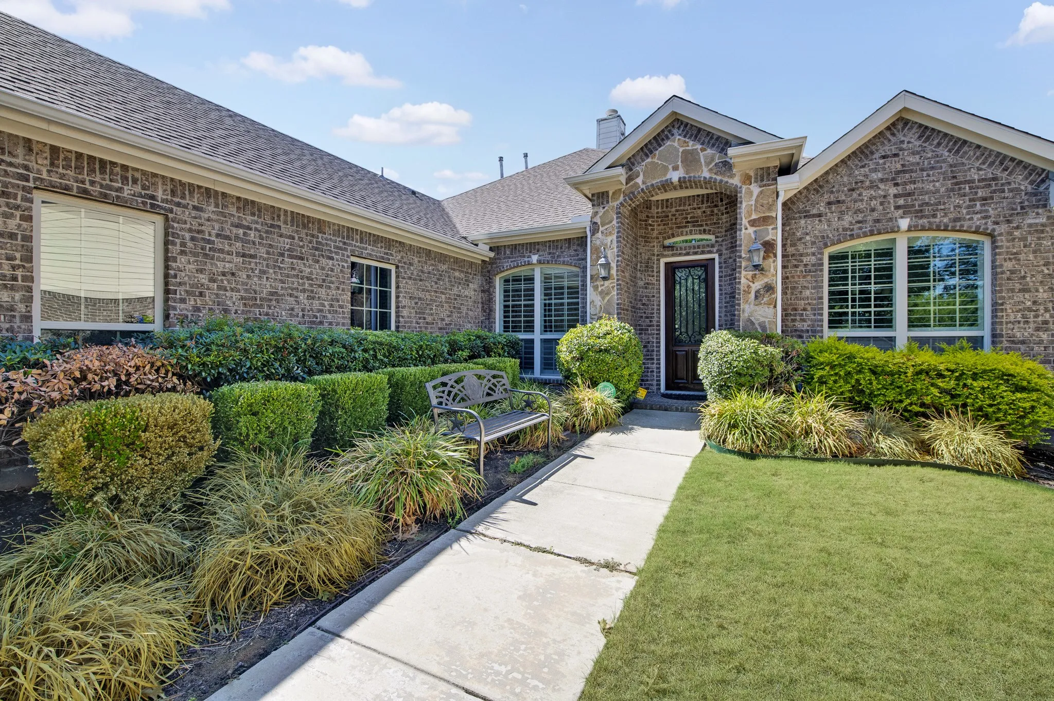 Single Family Residence For Sale in Denton County , 4112 Red Wolfe Road, Denton, Texas 76208, 4 Bedroom, 4 Bathroom, 2 Garage spaces, 2,831 Sqft, built in 2014, mls#21393215, Real Estate Agent in Denton, Homes For Sale in Denton county, Homes For Sale in Denton, Realtor in Denton Texas, Real Estate Brokerage Independent Realty Texas, Luminita Cordes Realtor