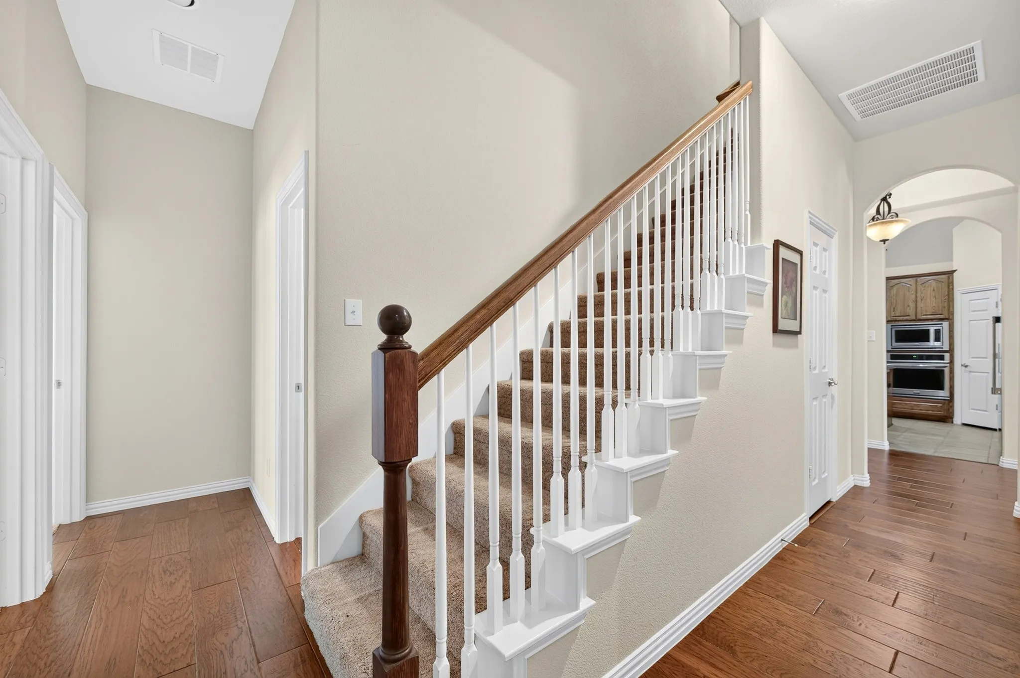 Single Family Residence For Sale in Denton County , 4112 Red Wolfe Road, Denton, Texas 76208, 4 Bedroom, 4 Bathroom, 2 Garage spaces, 2,831 Sqft, built in 2014, mls#21393215, Real Estate Agent in Denton, Homes For Sale in Denton county, Homes For Sale in Denton, Realtor in Denton Texas, Real Estate Brokerage Independent Realty Texas, Luminita Cordes Realtor
