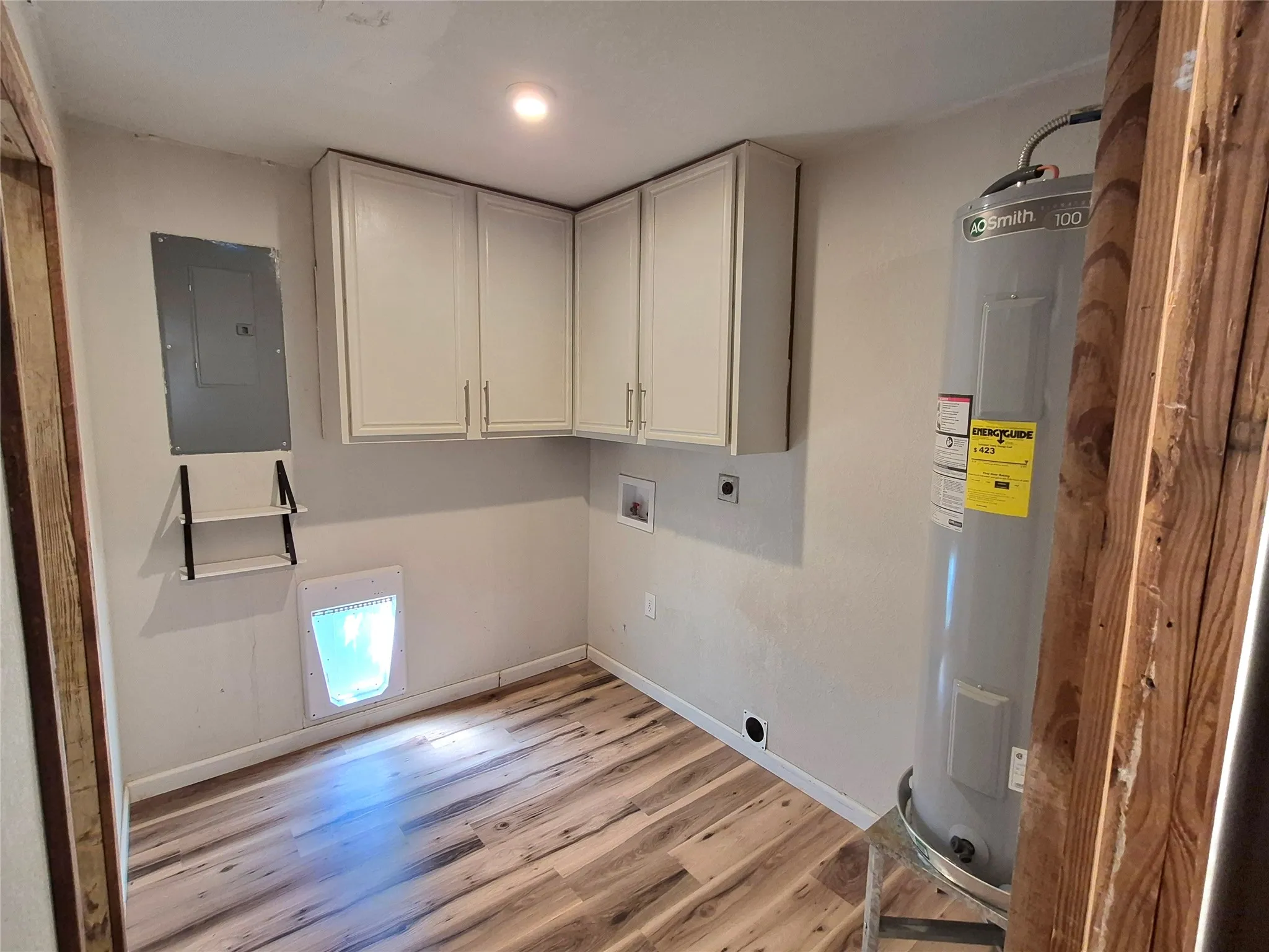 Single Family Residence For Sale in Palo Pinto County , 408 E Housley Street, Strawn, Texas 76475, 3 Bedroom, 1 Bathroom, Garage spaces, 1,760 Sqft, built in 1908, mls#21392415, Real Estate Agent in Strawn, Homes For Sale in Palo Pinto county, Homes For Sale in Strawn, Realtor in Strawn Texas, Real Estate Brokerage Independent Realty Texas, Luminita Cordes Realtor