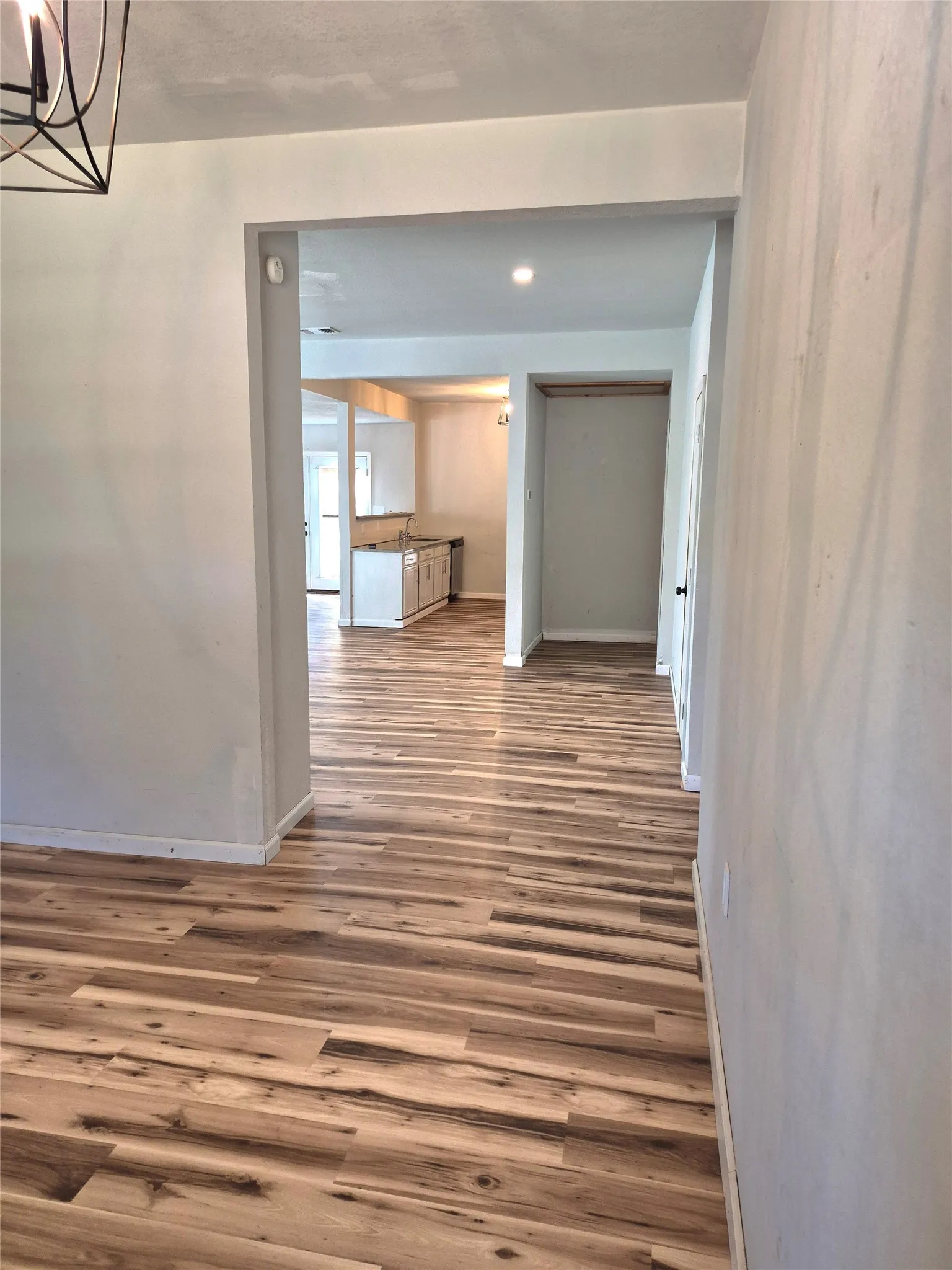 Single Family Residence For Sale in Palo Pinto County , 408 E Housley Street, Strawn, Texas 76475, 3 Bedroom, 1 Bathroom, Garage spaces, 1,760 Sqft, built in 1908, mls#21392415, Real Estate Agent in Strawn, Homes For Sale in Palo Pinto county, Homes For Sale in Strawn, Realtor in Strawn Texas, Real Estate Brokerage Independent Realty Texas, Luminita Cordes Realtor