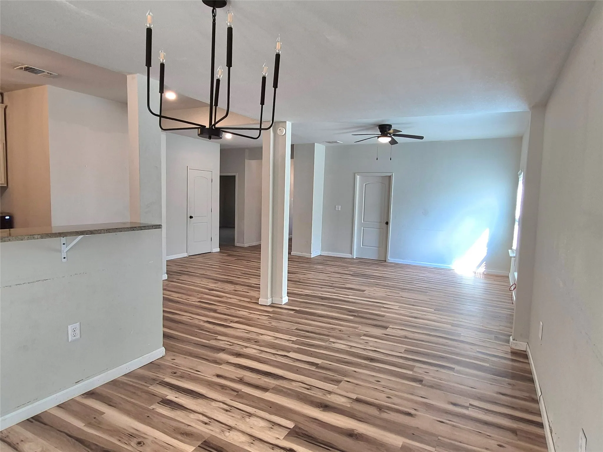 Single Family Residence For Sale in Palo Pinto County , 408 E Housley Street, Strawn, Texas 76475, 3 Bedroom, 1 Bathroom, Garage spaces, 1,760 Sqft, built in 1908, mls#21392415, Real Estate Agent in Strawn, Homes For Sale in Palo Pinto county, Homes For Sale in Strawn, Realtor in Strawn Texas, Real Estate Brokerage Independent Realty Texas, Luminita Cordes Realtor