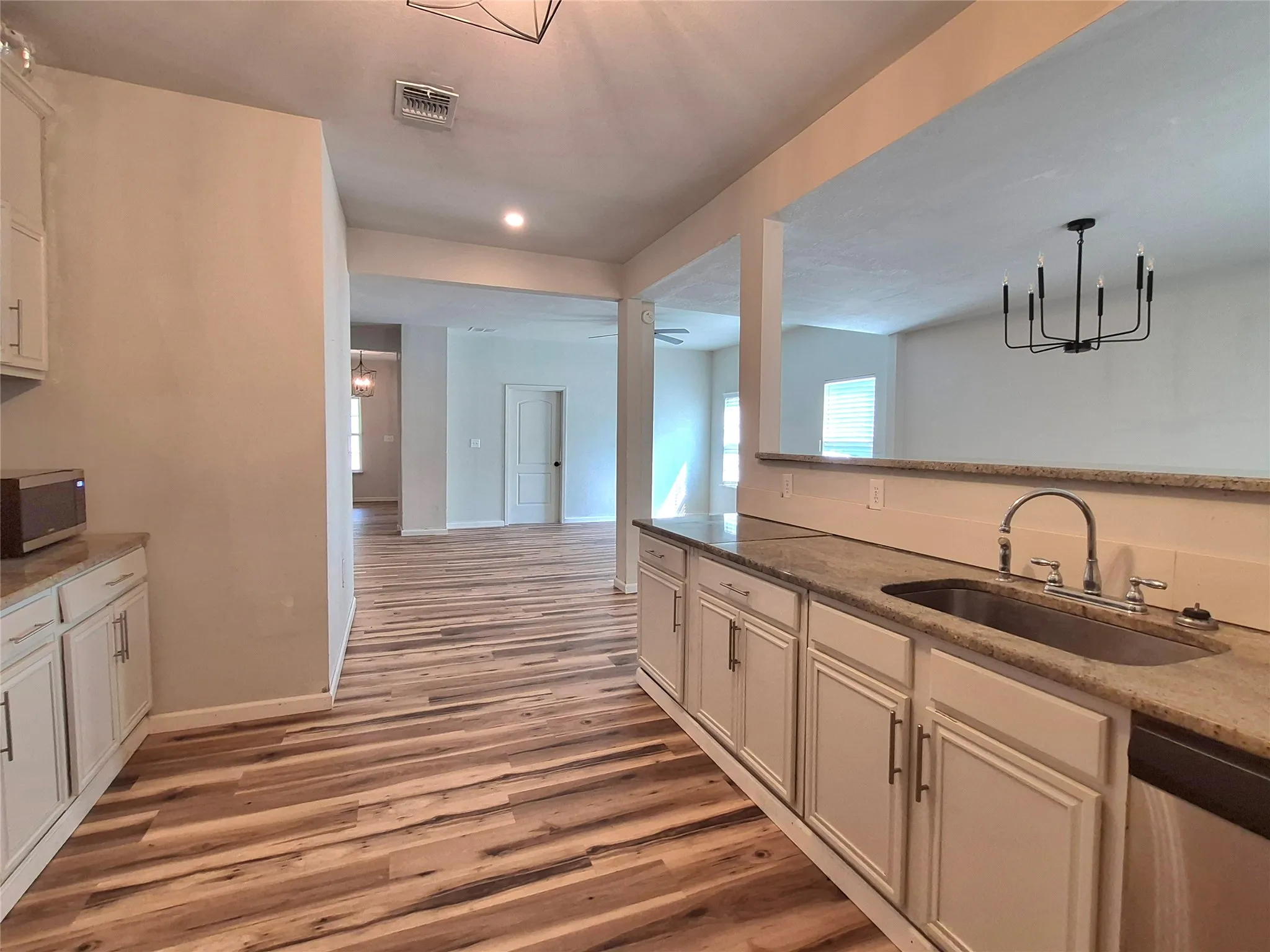 Single Family Residence For Sale in Palo Pinto County , 408 E Housley Street, Strawn, Texas 76475, 3 Bedroom, 1 Bathroom, Garage spaces, 1,760 Sqft, built in 1908, mls#21392415, Real Estate Agent in Strawn, Homes For Sale in Palo Pinto county, Homes For Sale in Strawn, Realtor in Strawn Texas, Real Estate Brokerage Independent Realty Texas, Luminita Cordes Realtor