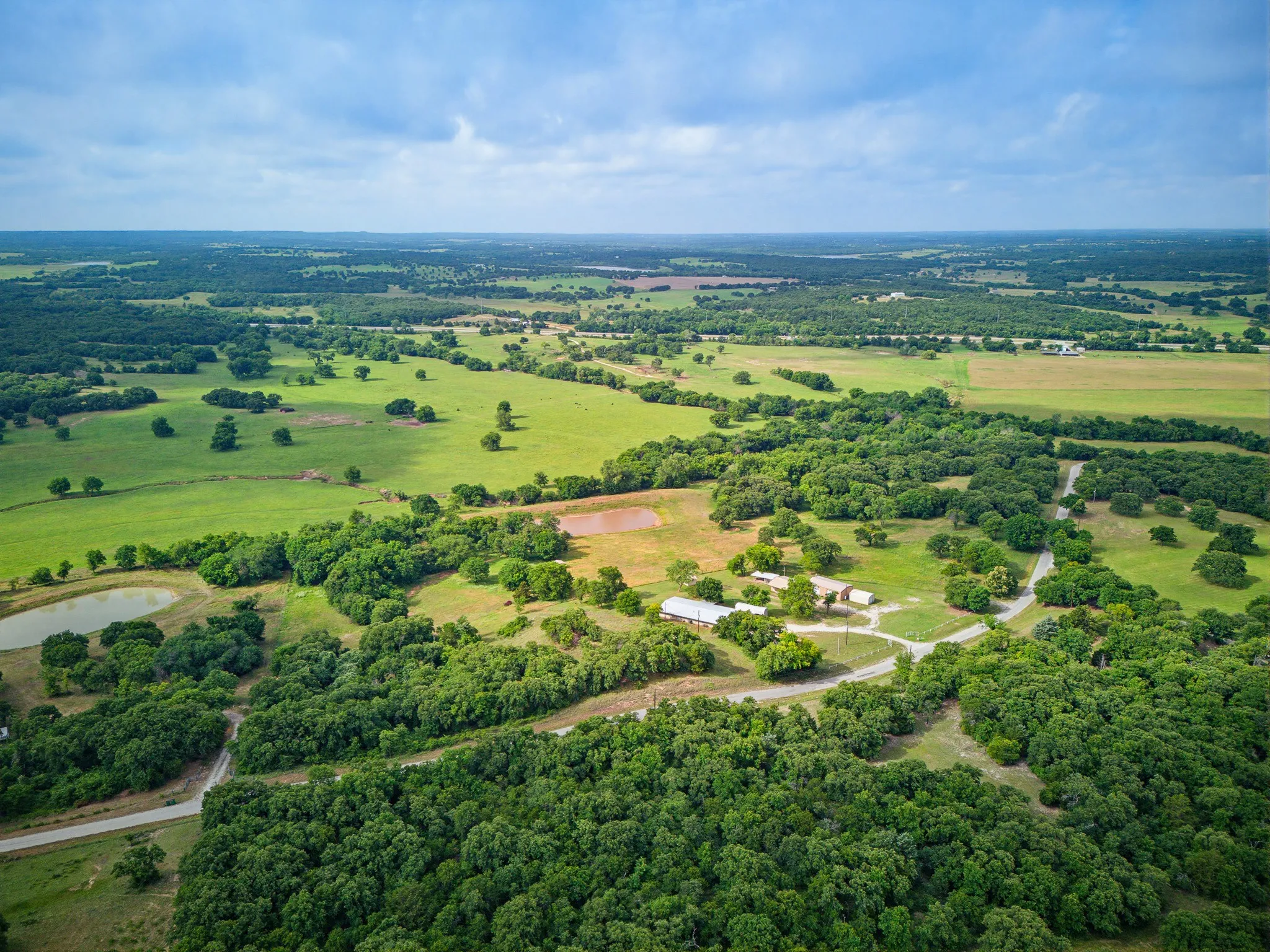 Single Family Residence For Sale in Montague County , 1857 Old Bonita Road, Nocona, Texas 76255, 3 Bedroom, 2 Bathroom, 2 Garage spaces, 3,008 Sqft, built in 2016, mls#21393393, Real Estate Agent in Nocona, Homes For Sale in Montague county, Homes For Sale in Nocona, Realtor in Nocona Texas, Real Estate Brokerage Independent Realty Texas, Luminita Cordes Realtor