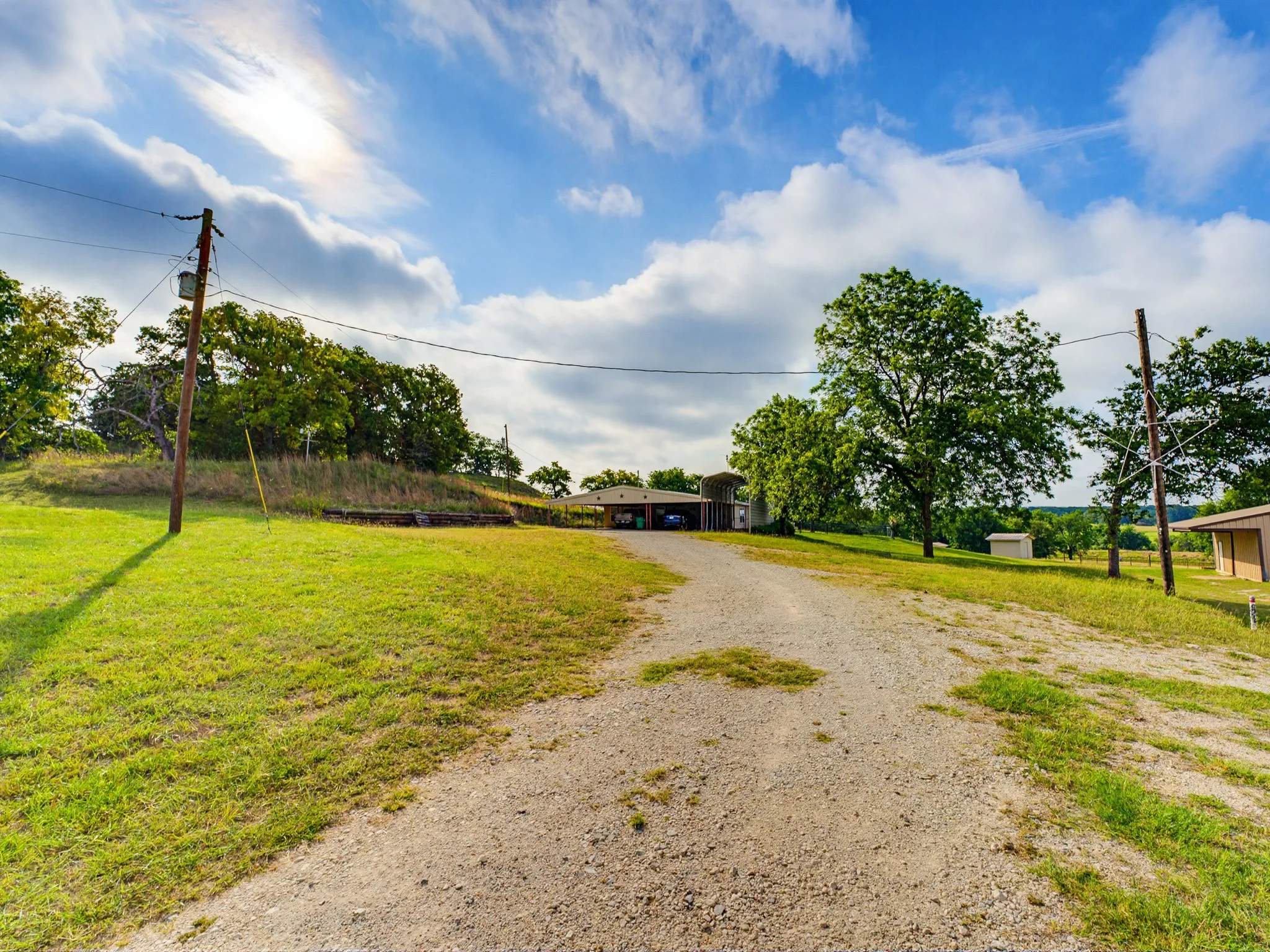 Single Family Residence For Sale in Montague County , 1857 Old Bonita Road, Nocona, Texas 76255, 3 Bedroom, 2 Bathroom, 2 Garage spaces, 3,008 Sqft, built in 2016, mls#21393393, Real Estate Agent in Nocona, Homes For Sale in Montague county, Homes For Sale in Nocona, Realtor in Nocona Texas, Real Estate Brokerage Independent Realty Texas, Luminita Cordes Realtor