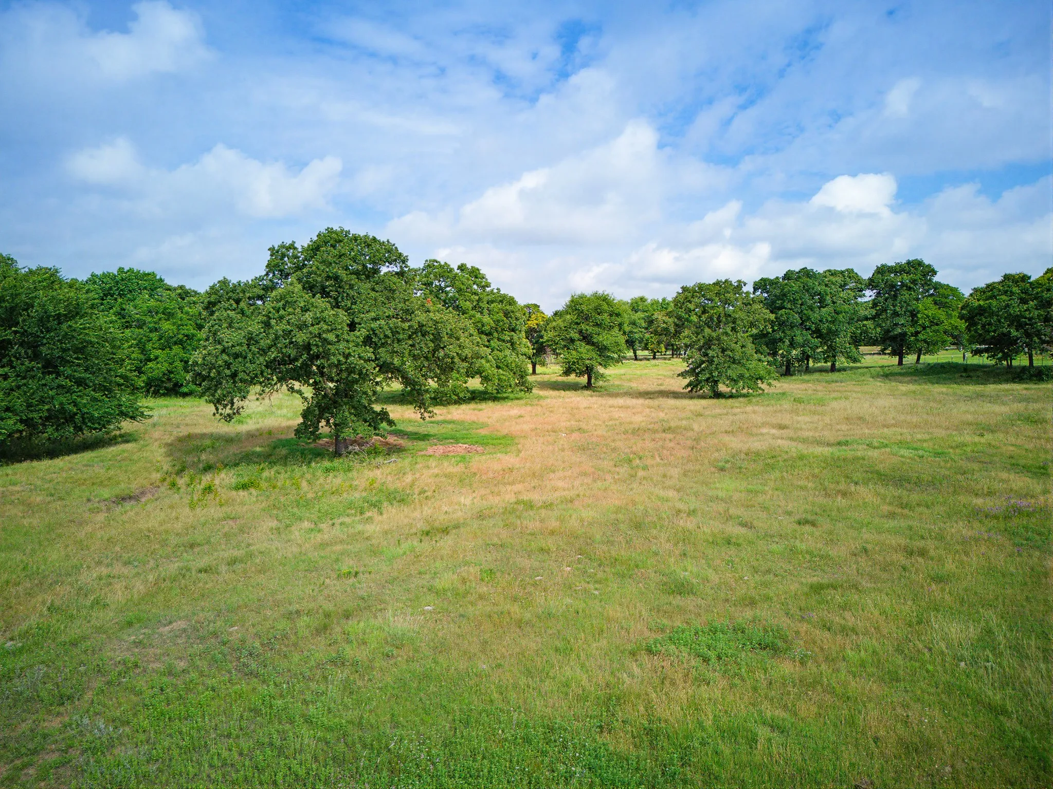Single Family Residence For Sale in Montague County , 1857 Old Bonita Road, Nocona, Texas 76255, 3 Bedroom, 2 Bathroom, 2 Garage spaces, 3,008 Sqft, built in 2016, mls#21393393, Real Estate Agent in Nocona, Homes For Sale in Montague county, Homes For Sale in Nocona, Realtor in Nocona Texas, Real Estate Brokerage Independent Realty Texas, Luminita Cordes Realtor