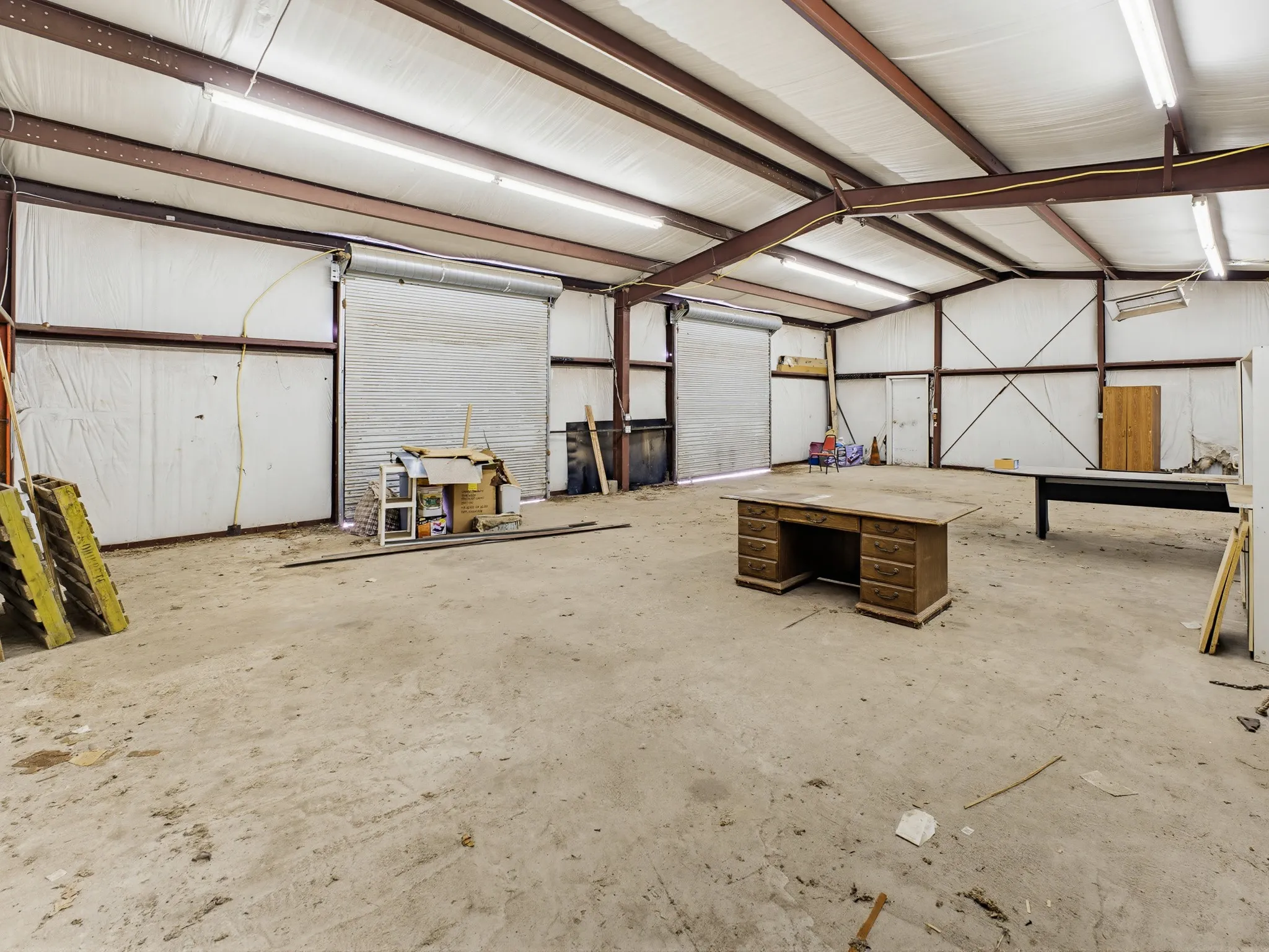 Single Family Residence For Sale in Montague County , 1857 Old Bonita Road, Nocona, Texas 76255, 3 Bedroom, 2 Bathroom, 2 Garage spaces, 3,008 Sqft, built in 2016, mls#21393393, Real Estate Agent in Nocona, Homes For Sale in Montague county, Homes For Sale in Nocona, Realtor in Nocona Texas, Real Estate Brokerage Independent Realty Texas, Luminita Cordes Realtor