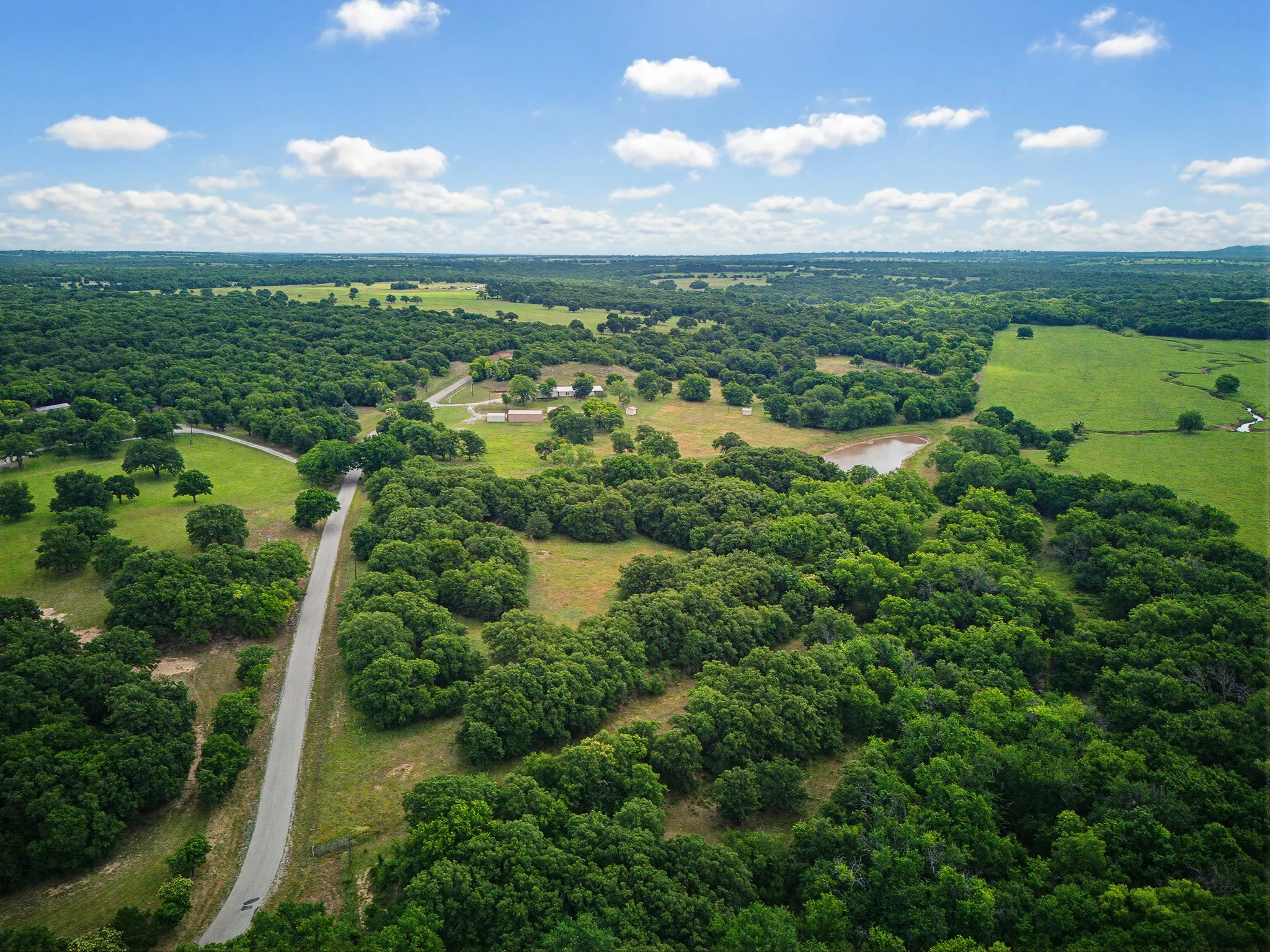 Single Family Residence For Sale in Montague County , 1857 Old Bonita Road, Nocona, Texas 76255, 3 Bedroom, 2 Bathroom, 2 Garage spaces, 3,008 Sqft, built in 2016, mls#21393393, Real Estate Agent in Nocona, Homes For Sale in Montague county, Homes For Sale in Nocona, Realtor in Nocona Texas, Real Estate Brokerage Independent Realty Texas, Luminita Cordes Realtor