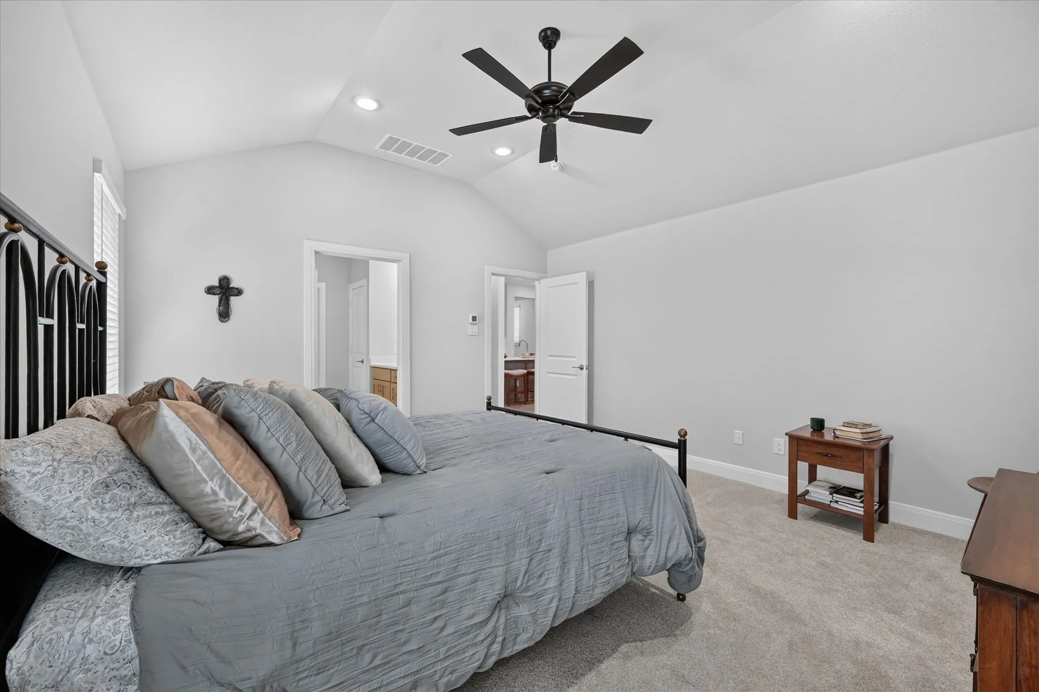 Single Family Residence For Sale in Ellis County , 1112 Abigail Way, Midlothian, Texas 76065, 3 Bedroom, 2 Bathroom, 2 Garage spaces, 1,776 Sqft, built in 2025, mls#21389847, Real Estate Agent in Midlothian, Homes For Sale in Ellis county, Homes For Sale in Midlothian, Realtor in Midlothian Texas, Real Estate Brokerage Independent Realty Texas, Luminita Cordes Realtor