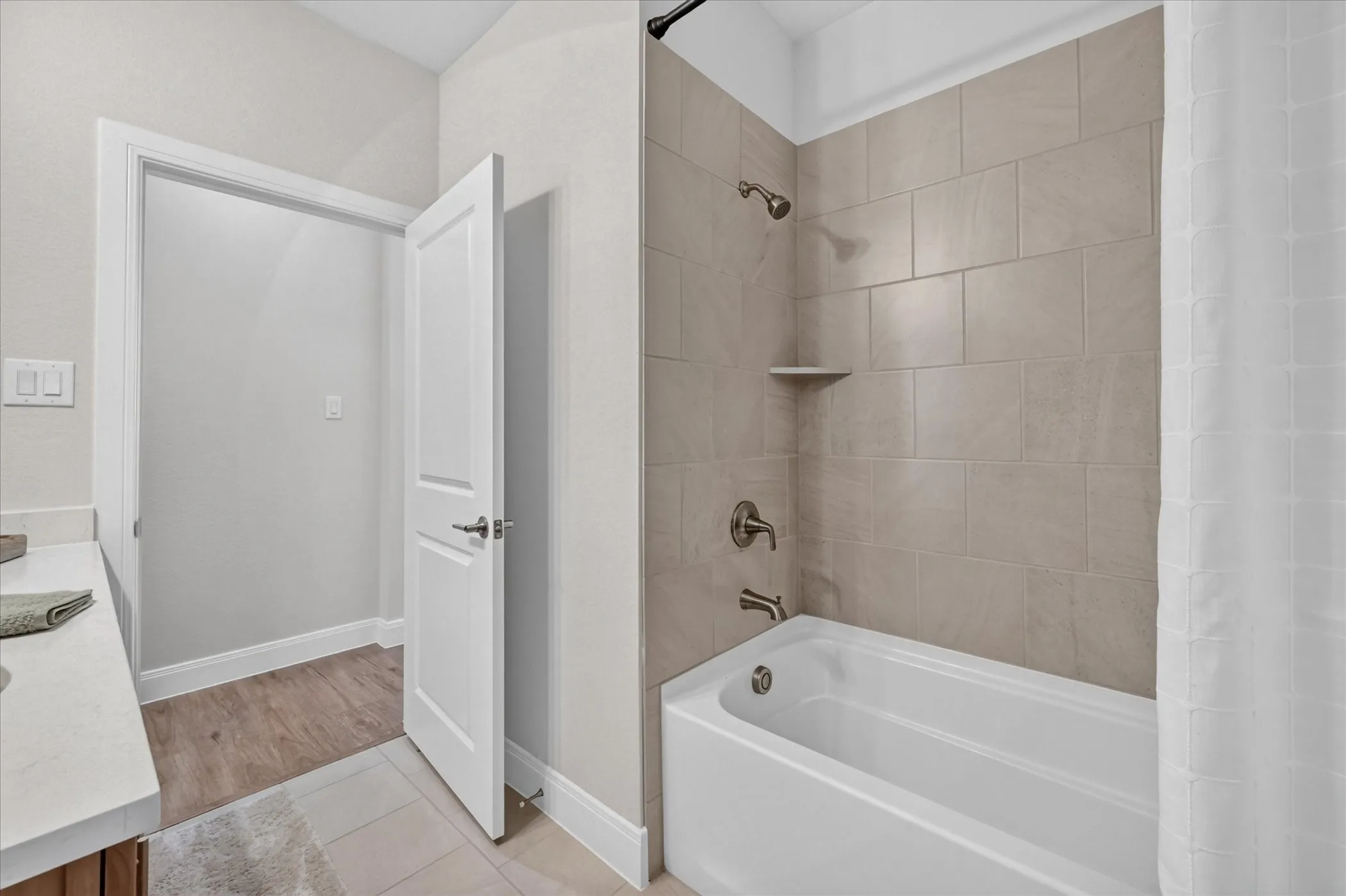 Single Family Residence For Sale in Ellis County , 1112 Abigail Way, Midlothian, Texas 76065, 3 Bedroom, 2 Bathroom, 2 Garage spaces, 1,776 Sqft, built in 2025, mls#21389847, Real Estate Agent in Midlothian, Homes For Sale in Ellis county, Homes For Sale in Midlothian, Realtor in Midlothian Texas, Real Estate Brokerage Independent Realty Texas, Luminita Cordes Realtor