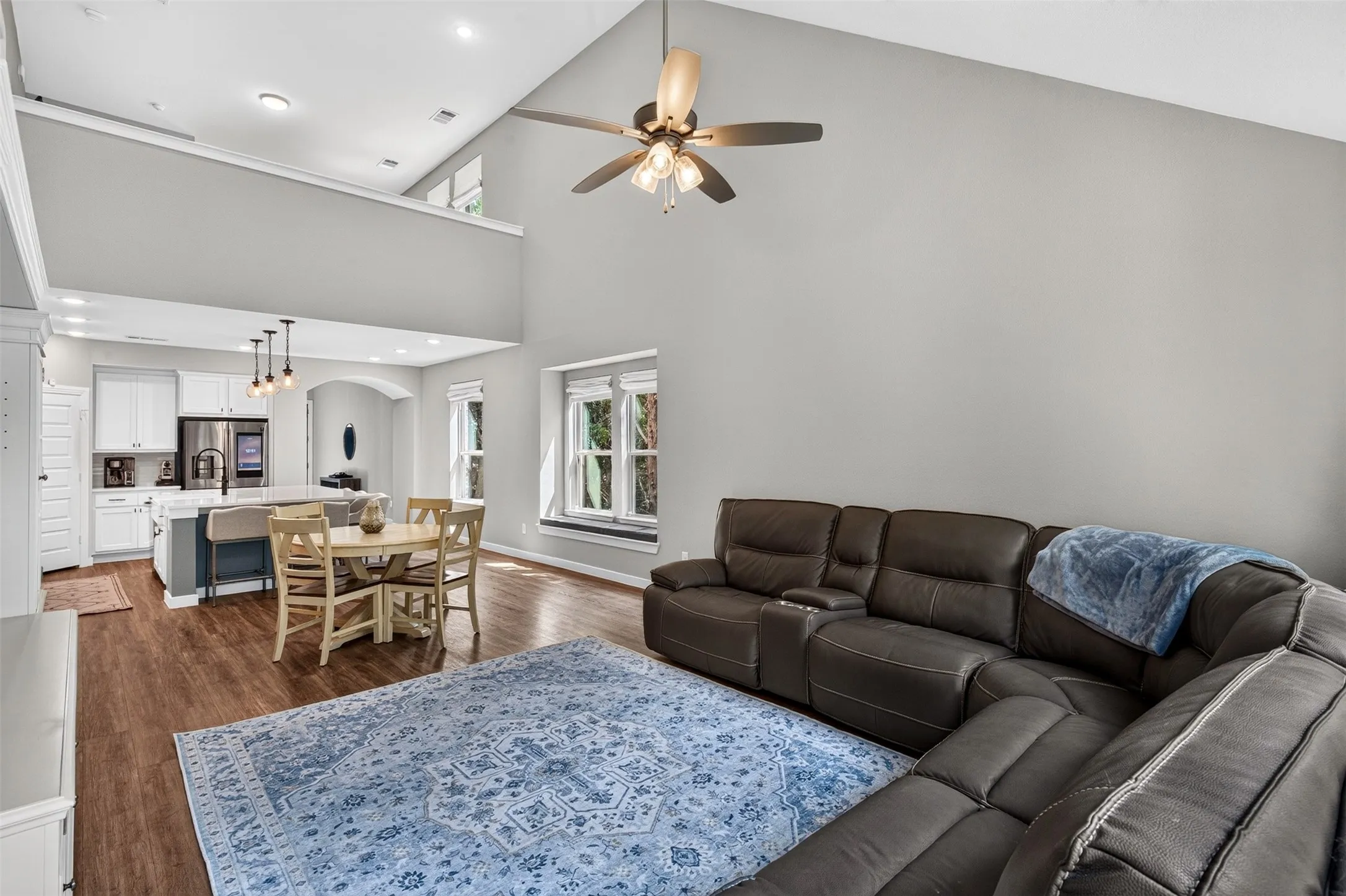 Single Family Residence For Sale in Kaufman County , 2121 Hobby Drive, Forney, Texas 75126, 3 Bedroom, 3 Bathroom, 2 Garage spaces, 2,282 Sqft, built in 2021, mls#21389457, Real Estate Agent in Forney, Homes For Sale in Kaufman county, Homes For Sale in Forney, Realtor in Forney Texas, Real Estate Brokerage Independent Realty Texas, Luminita Cordes Realtor