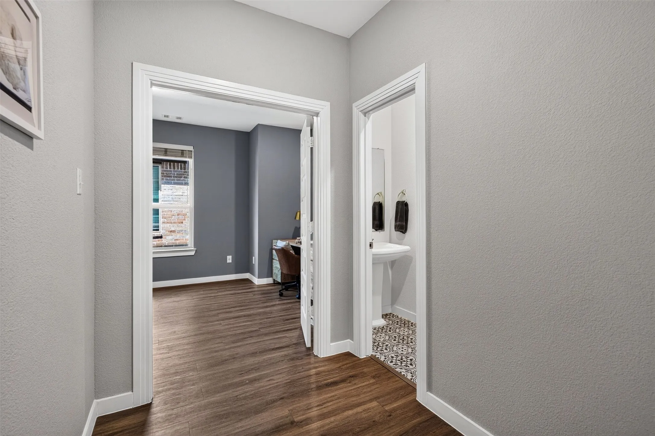 Single Family Residence For Sale in Kaufman County , 2121 Hobby Drive, Forney, Texas 75126, 3 Bedroom, 3 Bathroom, 2 Garage spaces, 2,282 Sqft, built in 2021, mls#21389457, Real Estate Agent in Forney, Homes For Sale in Kaufman county, Homes For Sale in Forney, Realtor in Forney Texas, Real Estate Brokerage Independent Realty Texas, Luminita Cordes Realtor