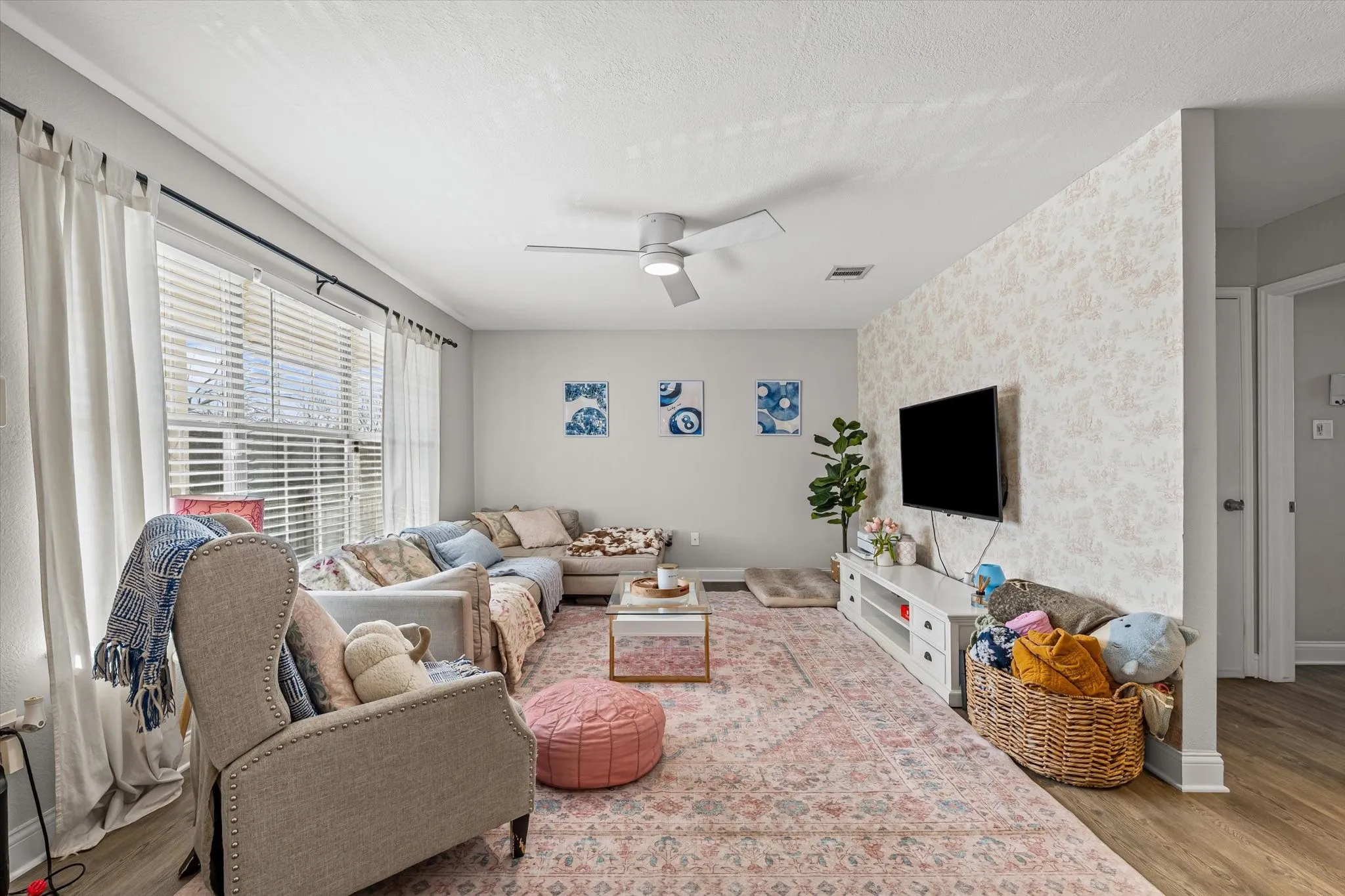 Duplex For Sale in Mc Lennan County , 1301 Wood Avenue A & B, Waco, Texas 76706, 2 Bedroom, 2 Bathroom, Garage spaces, 0 Sqft, built in 2000, mls#21393402, Real Estate Agent in Waco, Homes For Sale in Mc Lennan county, Homes For Sale in Waco, Realtor in Waco Texas, Real Estate Brokerage Independent Realty Texas, Luminita Cordes Realtor