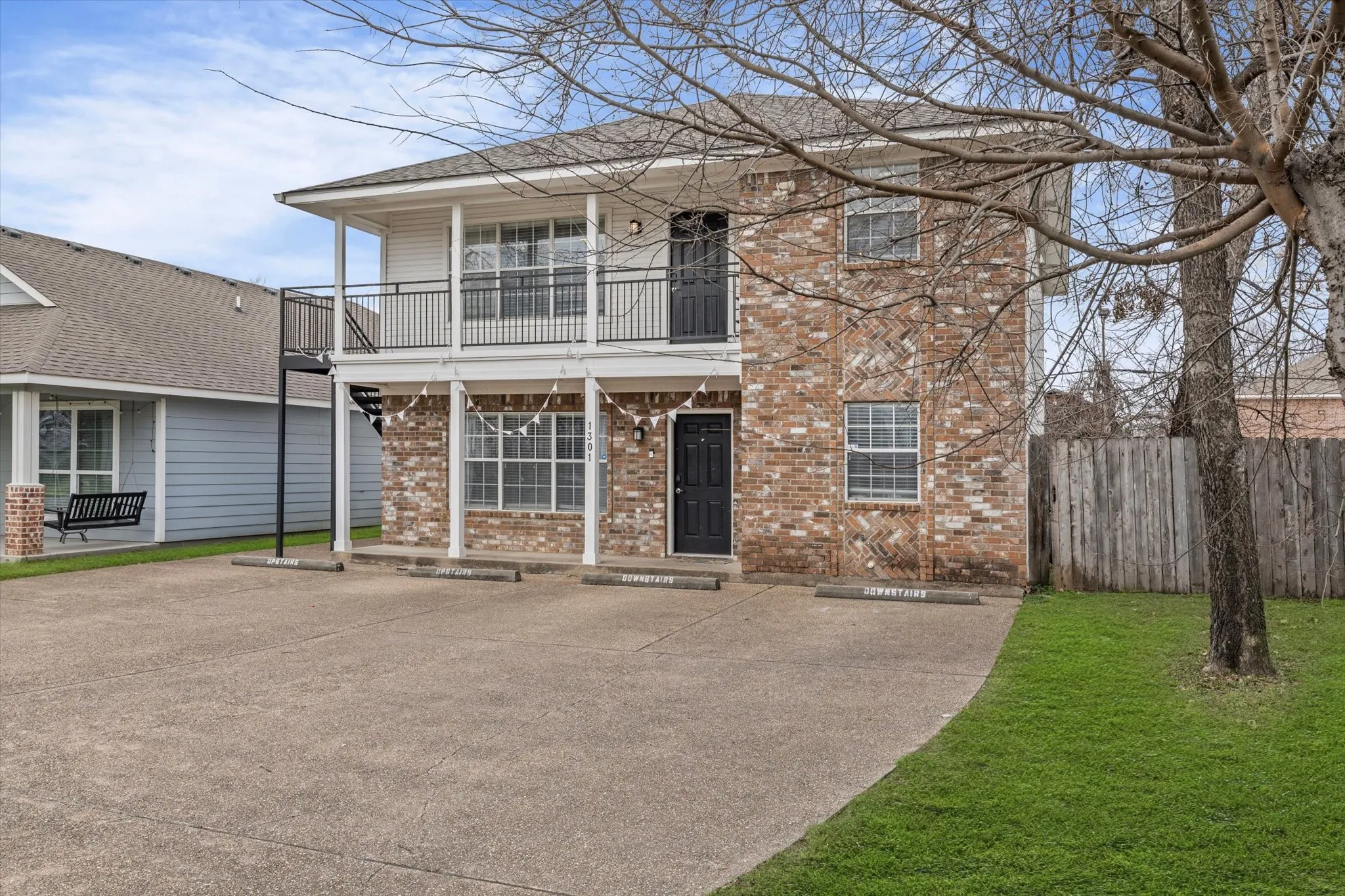 Duplex For Sale in Mc Lennan County , 1301 Wood Avenue A & B, Waco, Texas 76706, 2 Bedroom, 2 Bathroom, Garage spaces, 0 Sqft, built in 2000, mls#21393402, Real Estate Agent in Waco, Homes For Sale in Mc Lennan county, Homes For Sale in Waco, Realtor in Waco Texas, Real Estate Brokerage Independent Realty Texas, Luminita Cordes Realtor