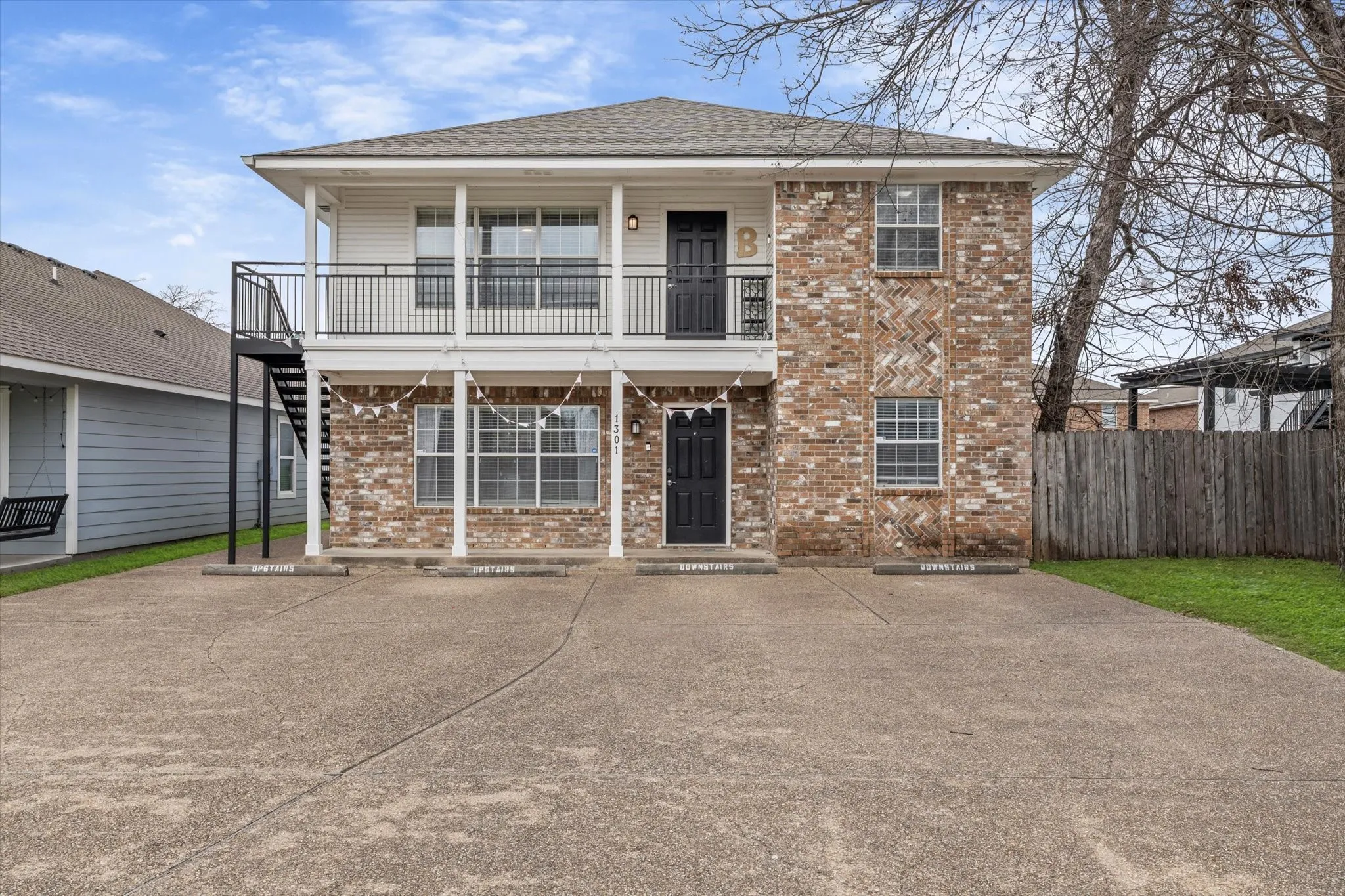 Duplex For Sale in Mc Lennan County , 1301 Wood Avenue A & B, Waco, Texas 76706, 2 Bedroom, 2 Bathroom, Garage spaces, 0 Sqft, built in 2000, mls#21393402, Real Estate Agent in Waco, Homes For Sale in Mc Lennan county, Homes For Sale in Waco, Realtor in Waco Texas, Real Estate Brokerage Independent Realty Texas, Luminita Cordes Realtor