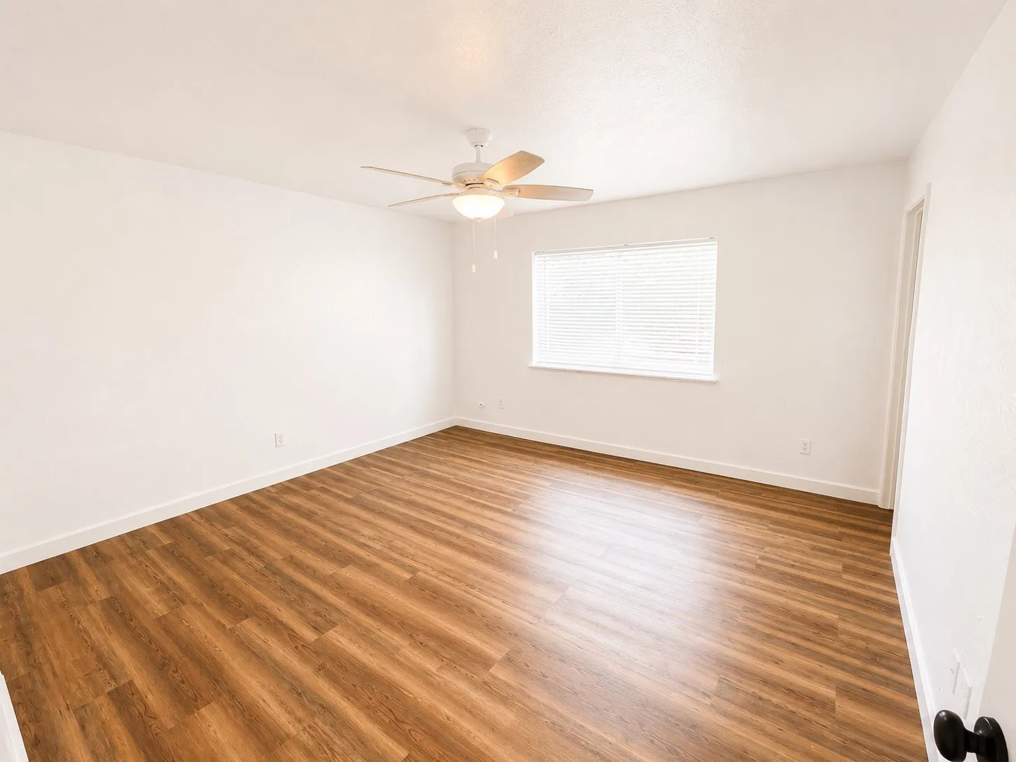 Single Family Residence For Sale in Collin County , 542 Hanover Drive, Allen, Texas 75002, 3 Bedroom, 2 Bathroom, 1 Garage spaces, 1,256 Sqft, built in 1977, mls#21393418, Real Estate Agent in Allen, Homes For Sale in Collin county, Homes For Sale in Allen, Realtor in Allen Texas, Real Estate Brokerage Independent Realty Texas, Luminita Cordes Realtor