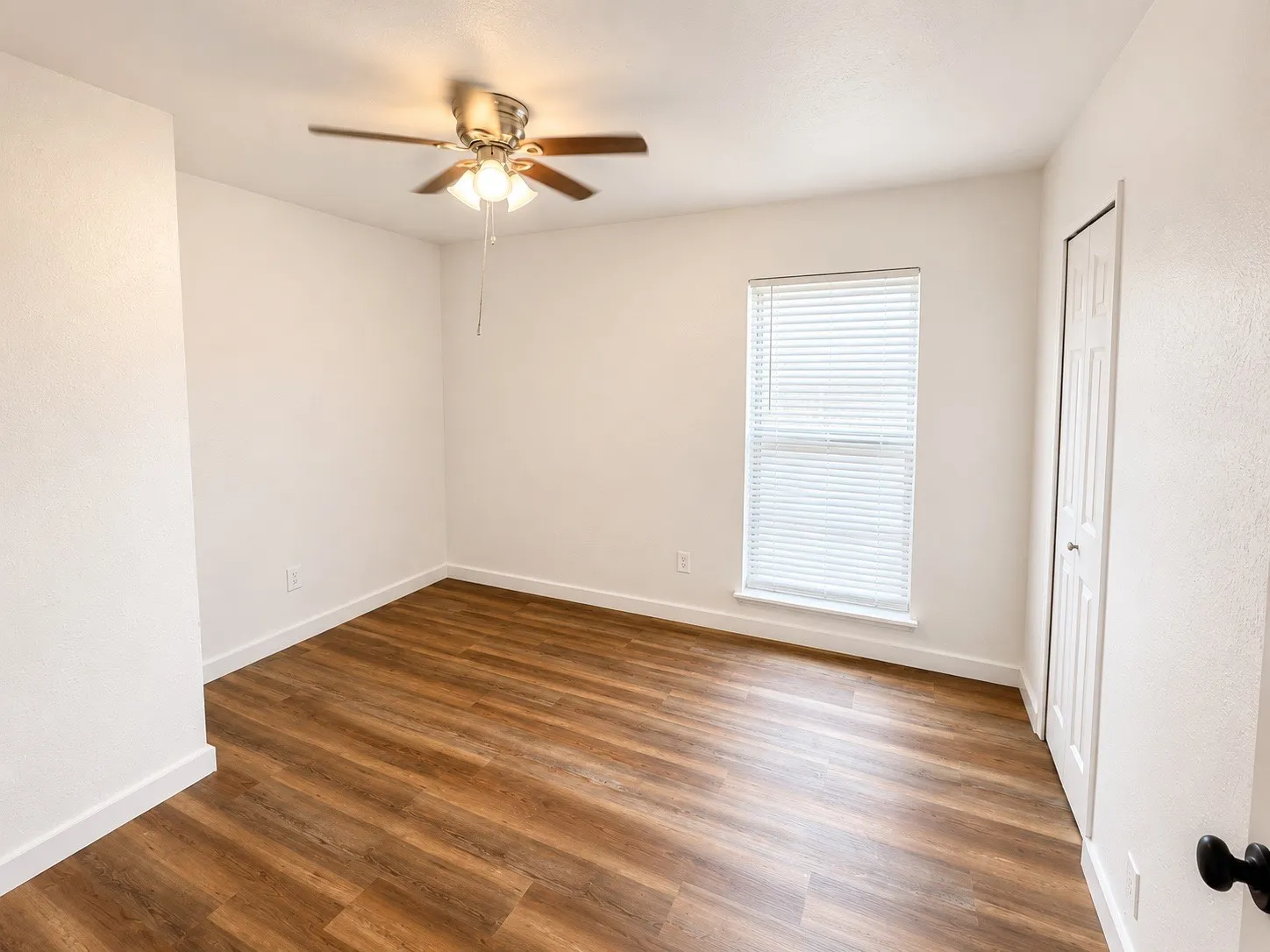 Single Family Residence For Sale in Collin County , 542 Hanover Drive, Allen, Texas 75002, 3 Bedroom, 2 Bathroom, 1 Garage spaces, 1,256 Sqft, built in 1977, mls#21393418, Real Estate Agent in Allen, Homes For Sale in Collin county, Homes For Sale in Allen, Realtor in Allen Texas, Real Estate Brokerage Independent Realty Texas, Luminita Cordes Realtor