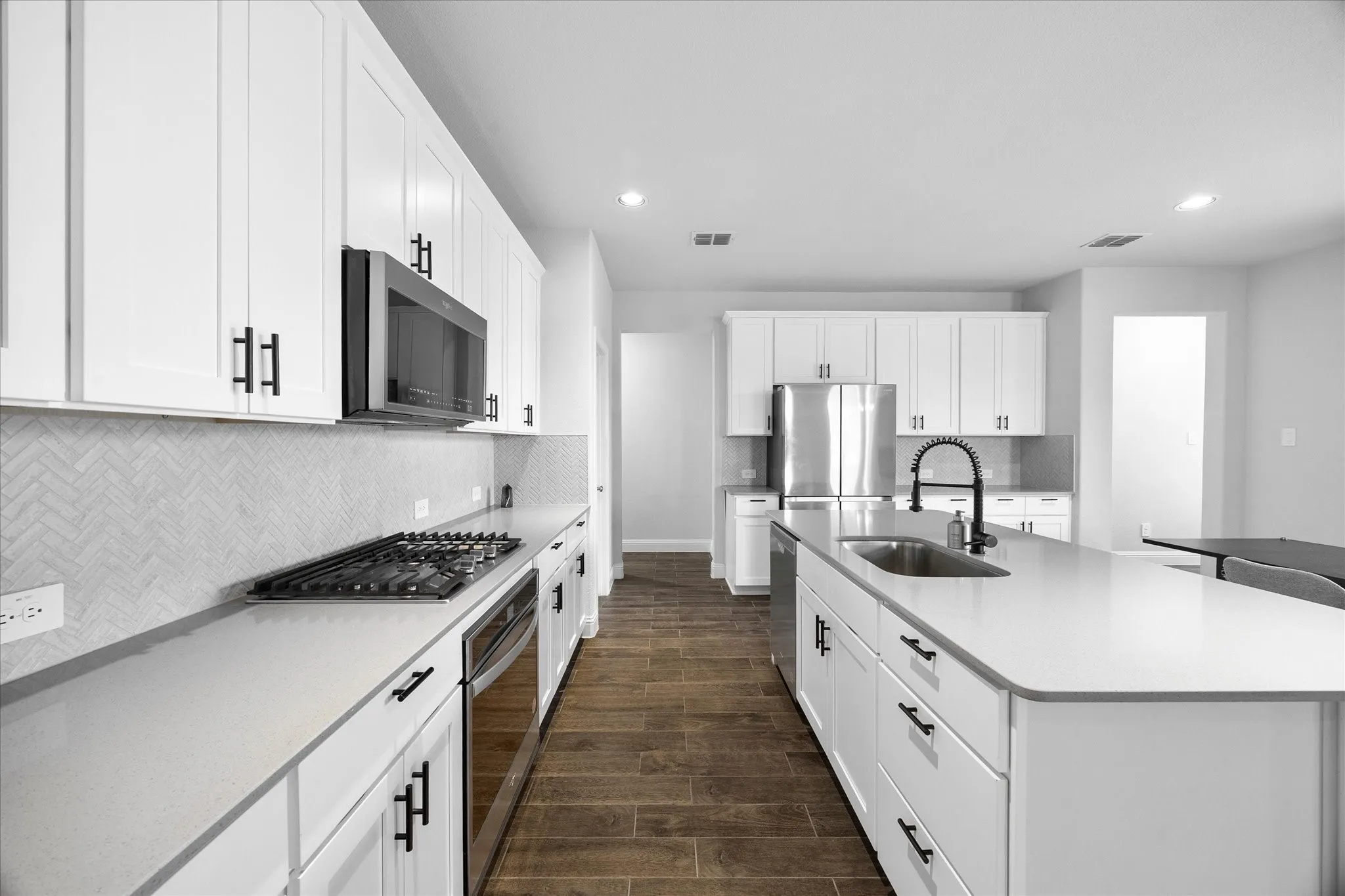 Who wouldn't love this incredible kitchen?