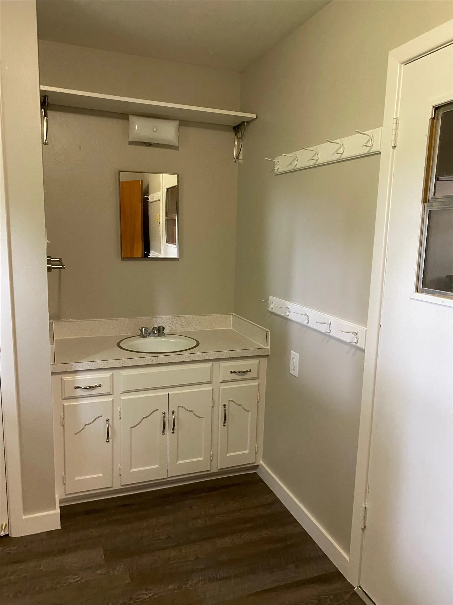 Single Family Residence For Rent in Tarrant County , 3621 Winifred Drive, Fort Worth, Texas 76133, 3 Bedroom, 2 Bathroom, 2 Garage spaces, 1,967 Sqft, built in 1964, mls#21371378, Real Estate Agent in Fort Worth, Homes For Rent in Tarrant county, Homes For Rent in Fort Worth, Realtor in Fort Worth Texas, Real Estate Brokerage Independent Realty Texas, Luminita Cordes Realtor