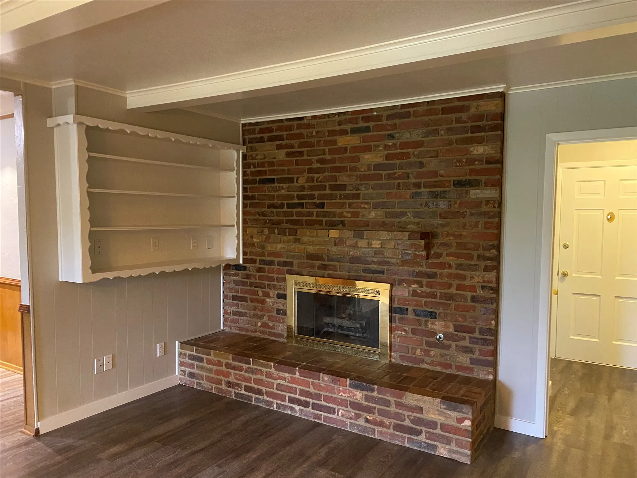 Single Family Residence For Rent in Tarrant County , 3621 Winifred Drive, Fort Worth, Texas 76133, 3 Bedroom, 2 Bathroom, 2 Garage spaces, 1,967 Sqft, built in 1964, mls#21371378, Real Estate Agent in Fort Worth, Homes For Rent in Tarrant county, Homes For Rent in Fort Worth, Realtor in Fort Worth Texas, Real Estate Brokerage Independent Realty Texas, Luminita Cordes Realtor